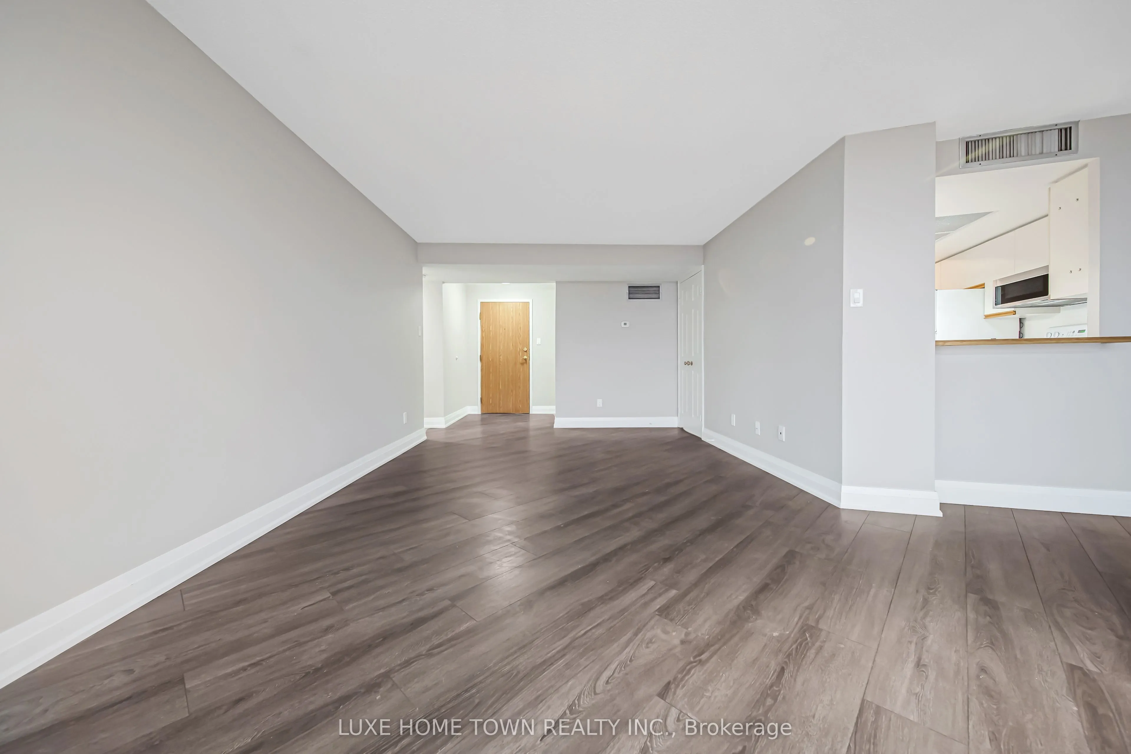 1360 Rathburn Road E, #Ph06
