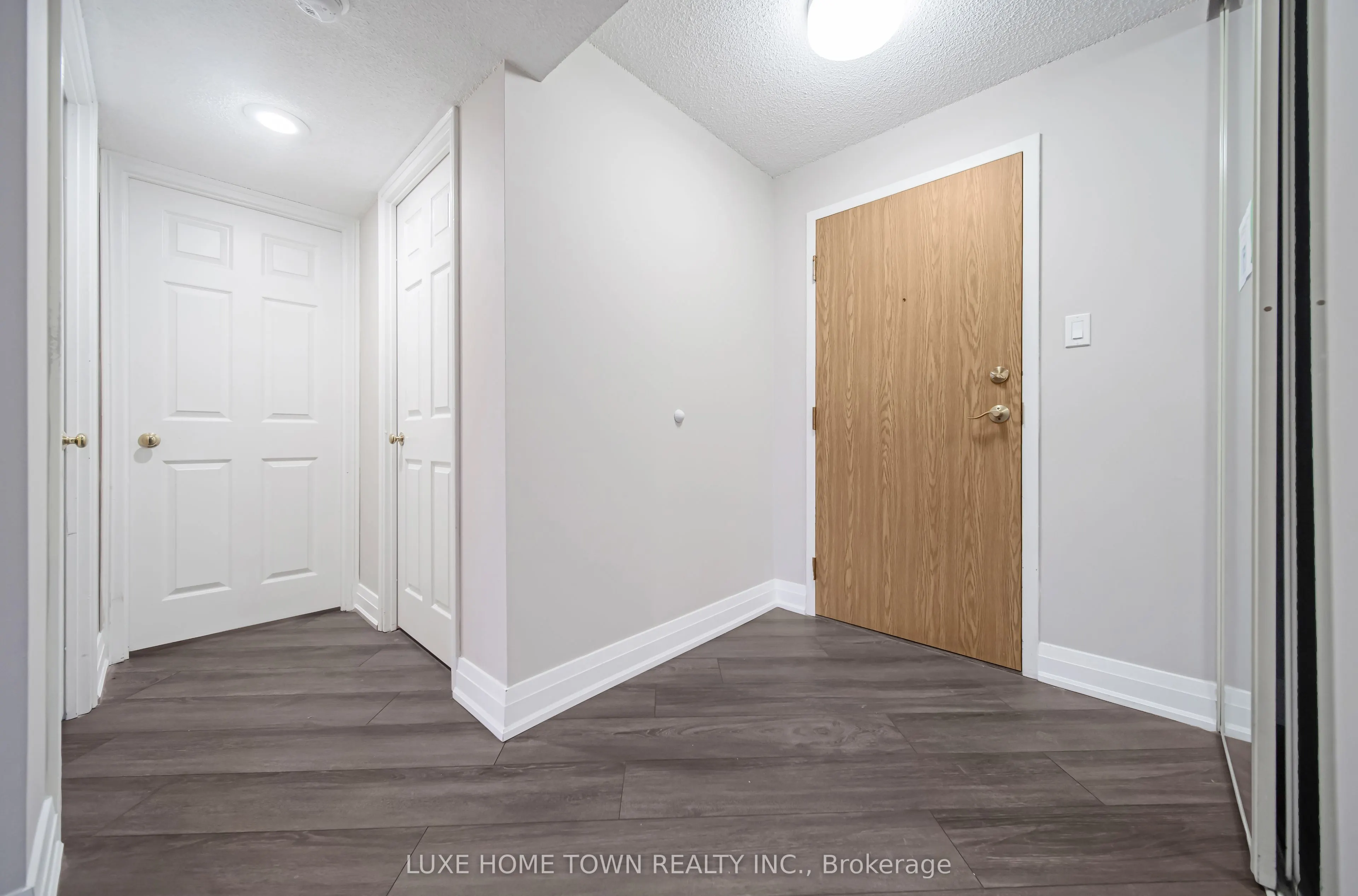 1360 Rathburn Road E, #Ph06