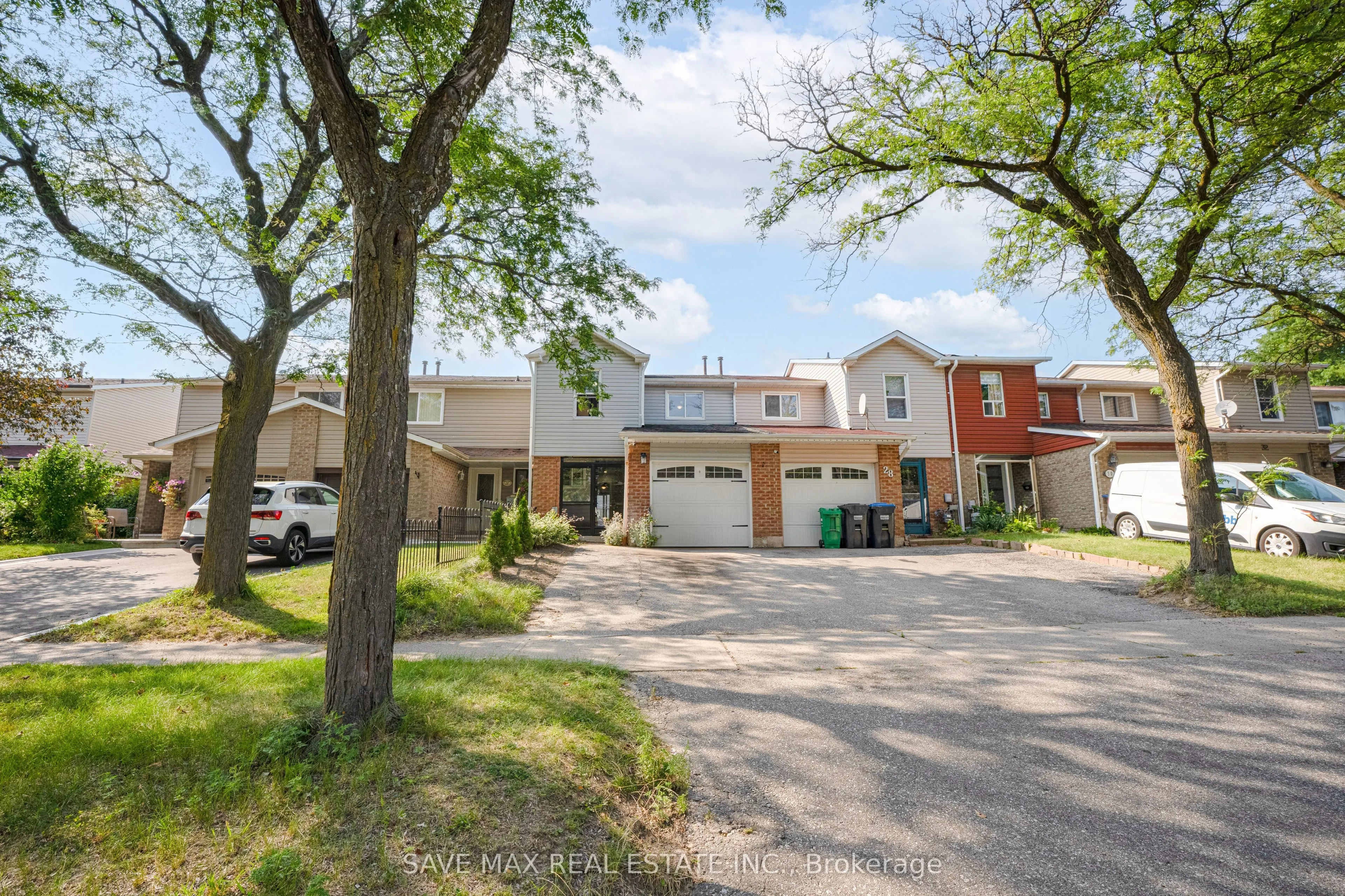 26 Gilmore Drive N