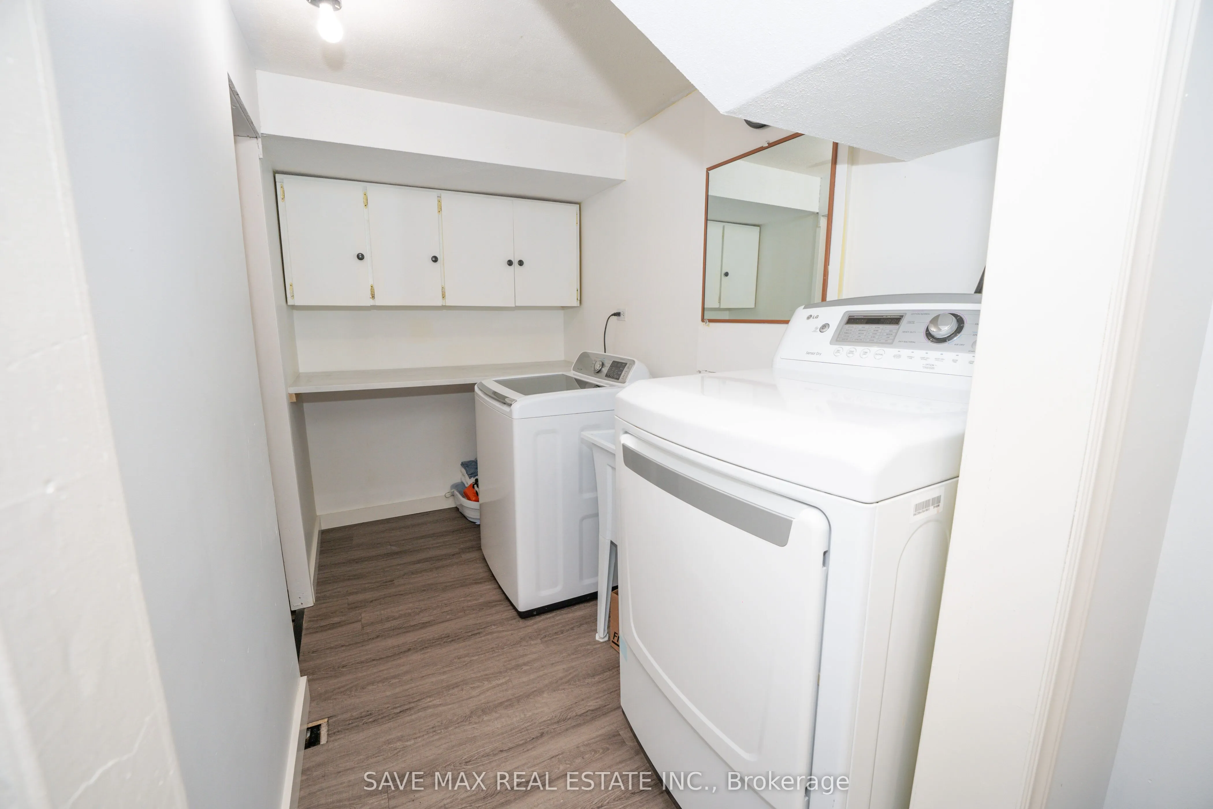 26 Gilmore Drive N