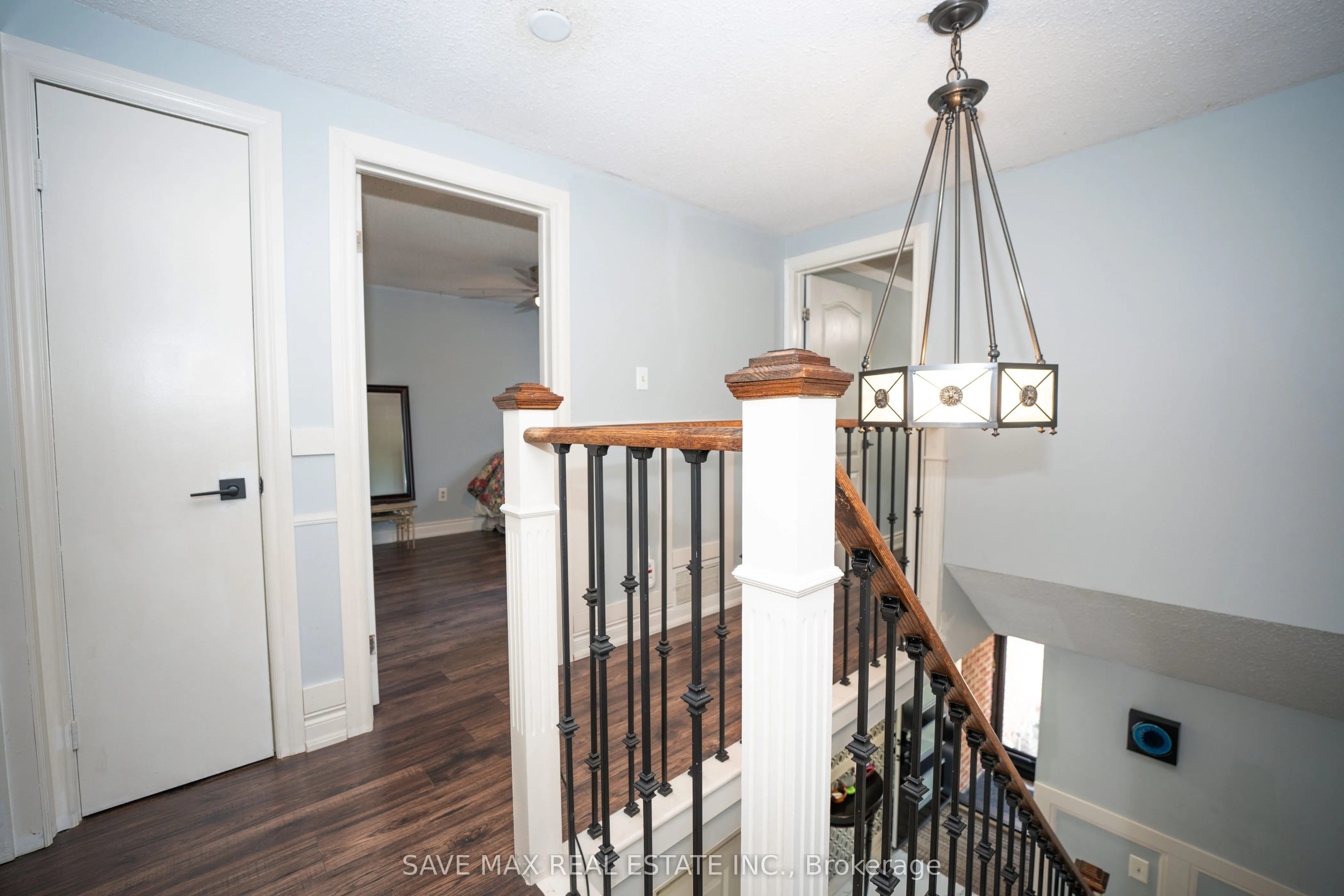 26 Gilmore Drive N