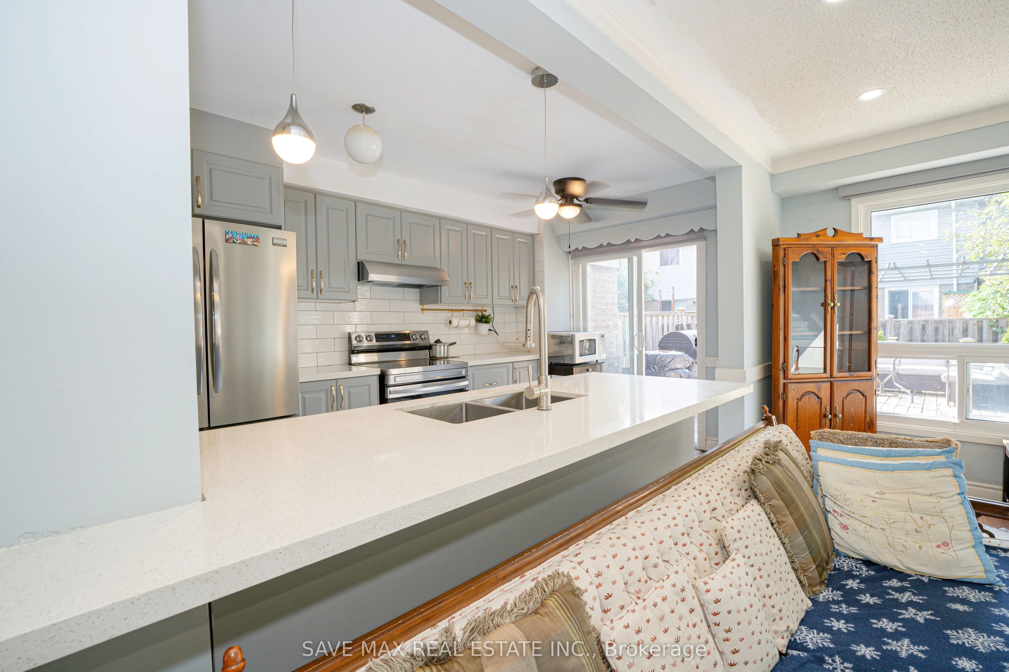 26 Gilmore Drive N