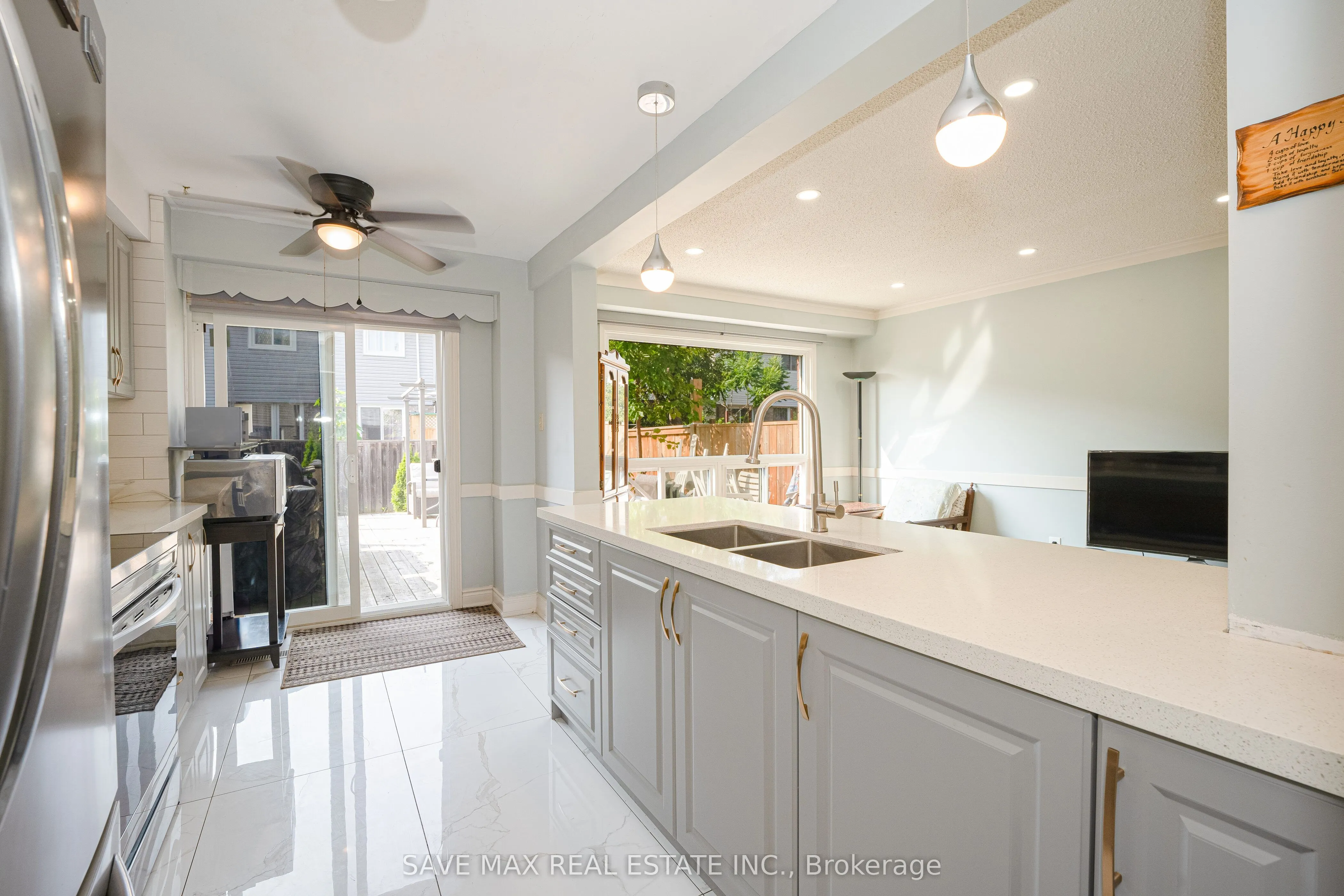 26 Gilmore Drive N