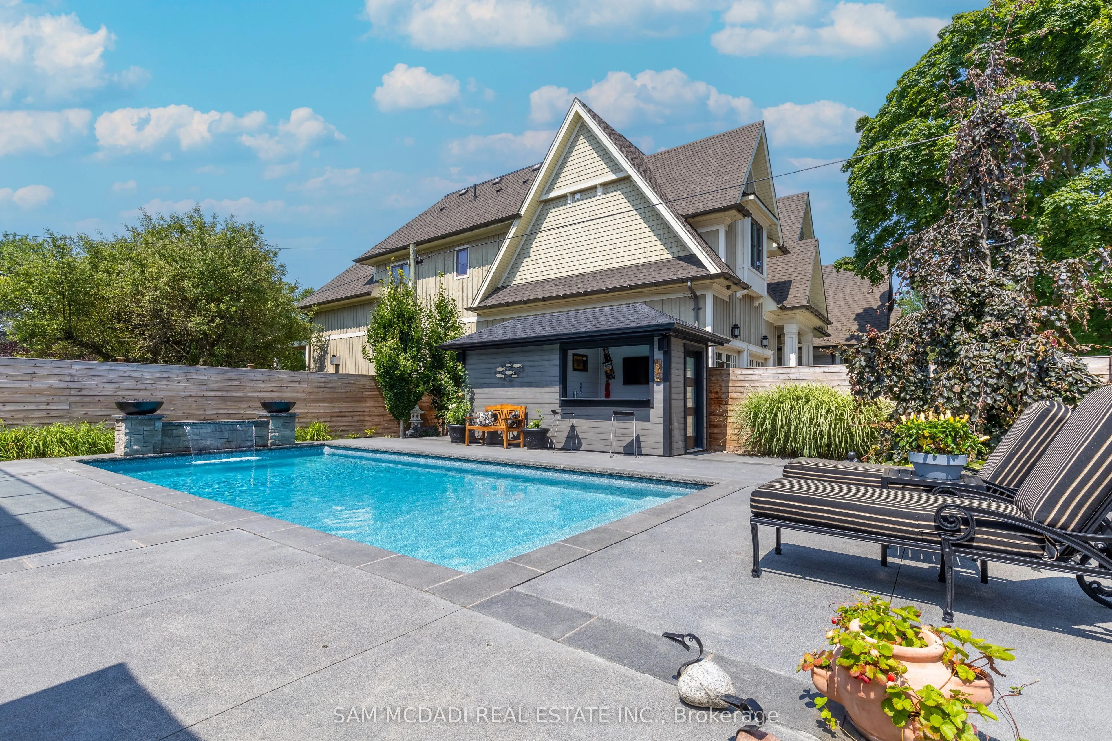 33 Wenonah Drive