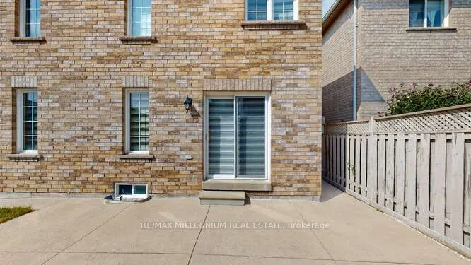 25 Trevino Crescent