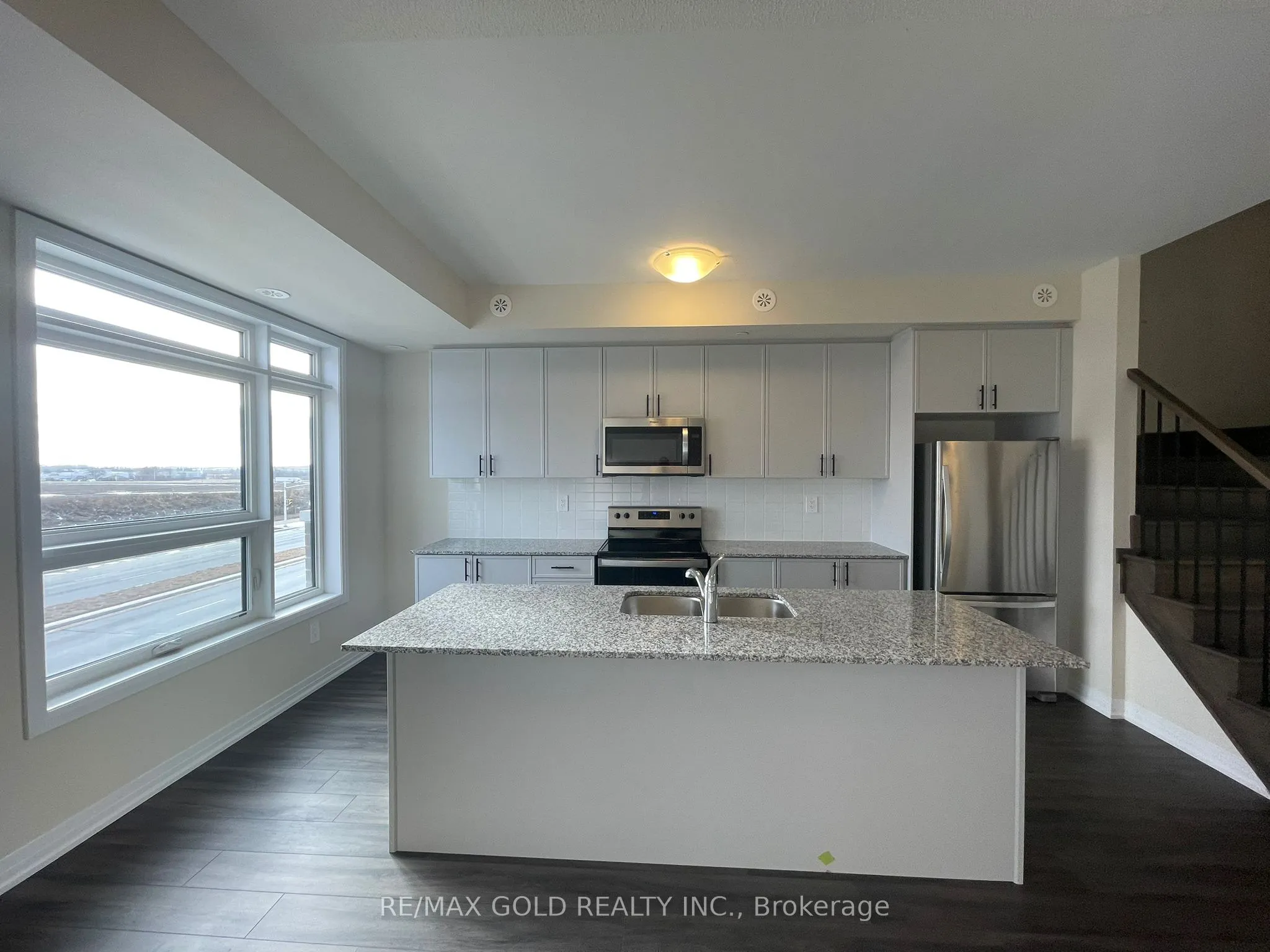1581 Rose Way, #414