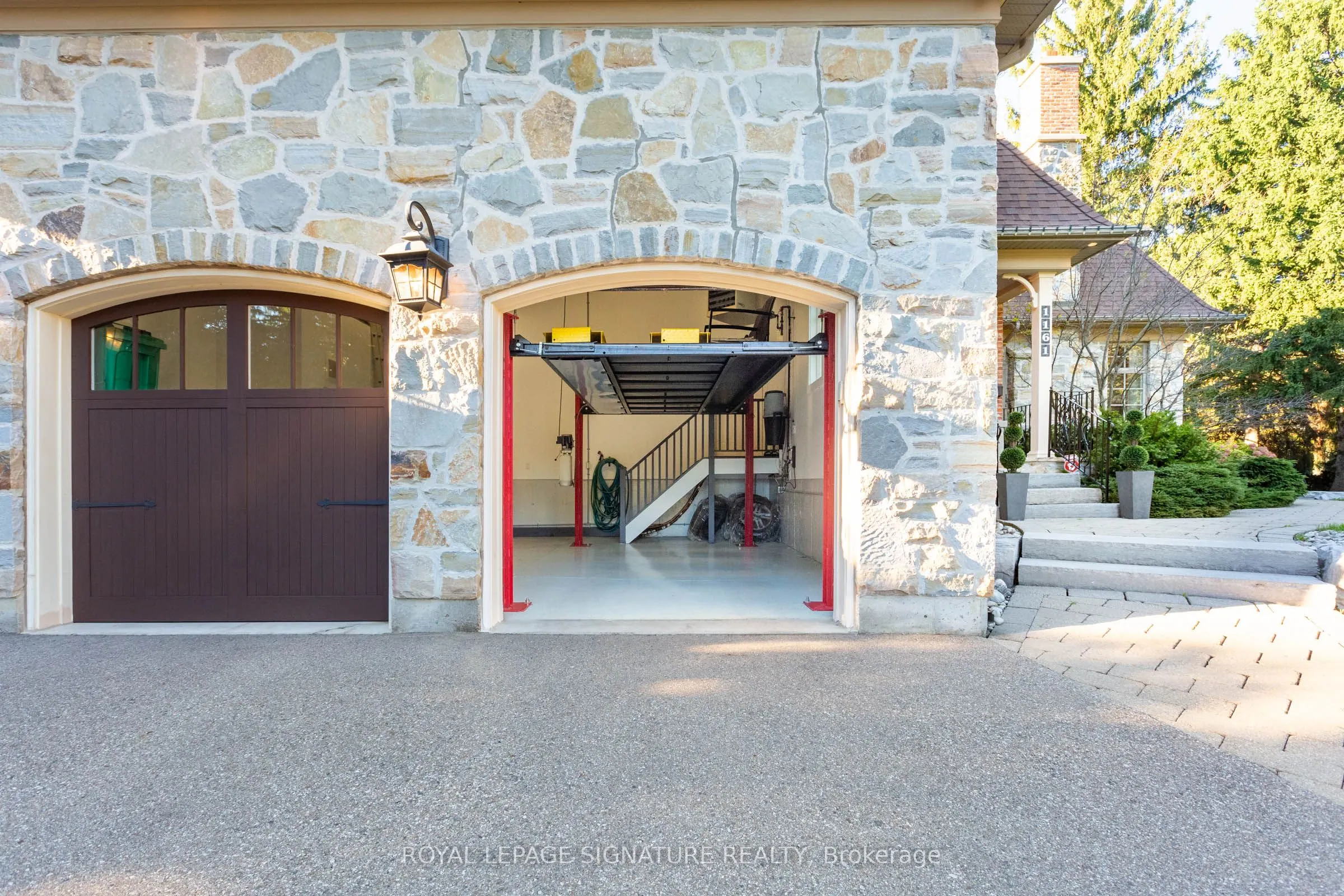 1161 Tecumseh Park Drive