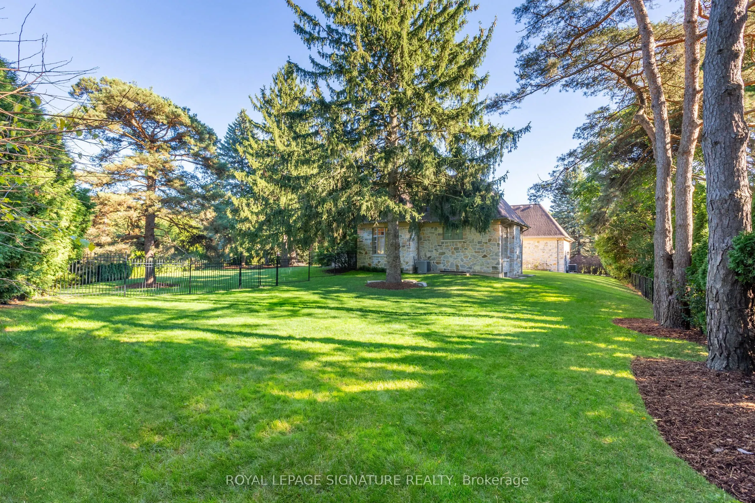 1161 Tecumseh Park Drive