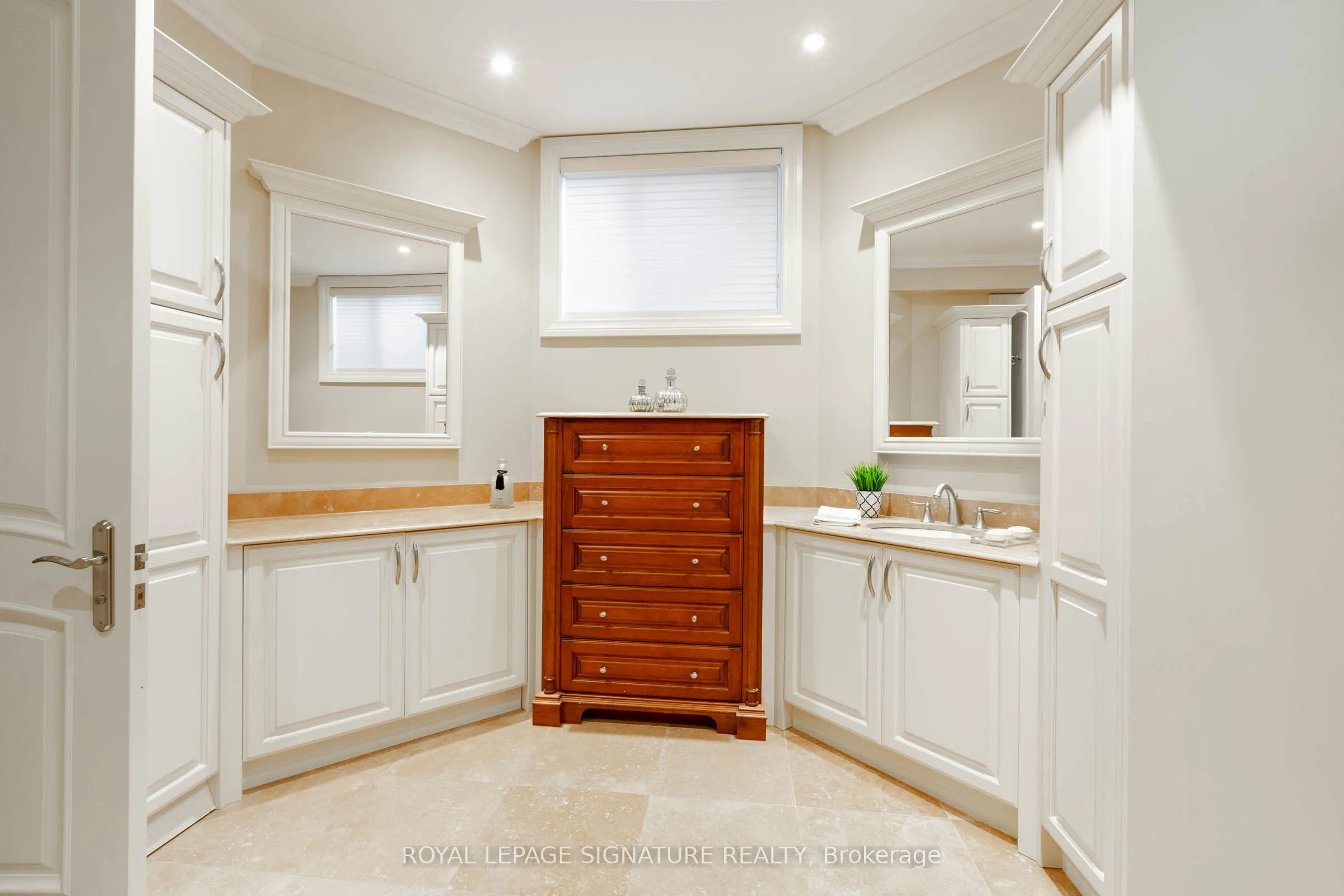 1161 Tecumseh Park Drive