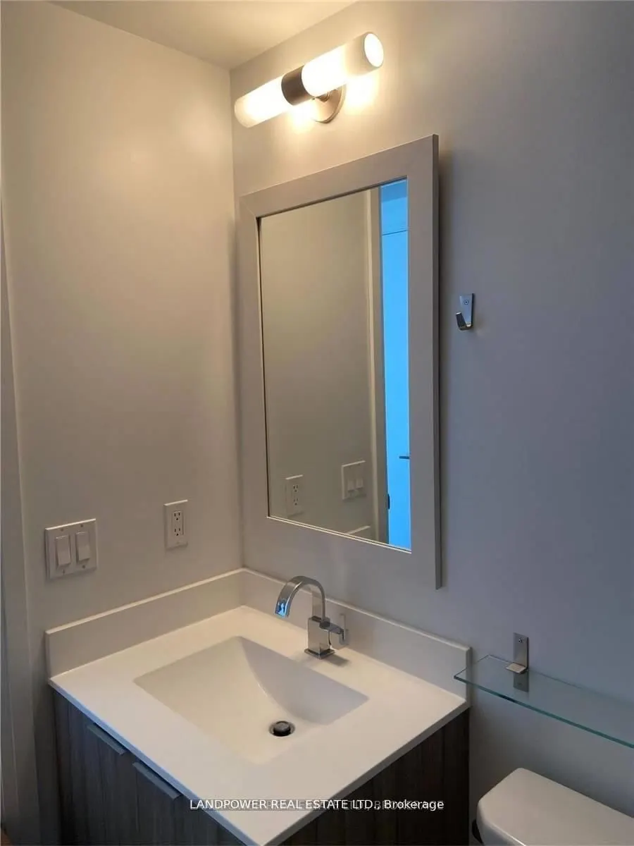 56 Annie Craig Drive, #908