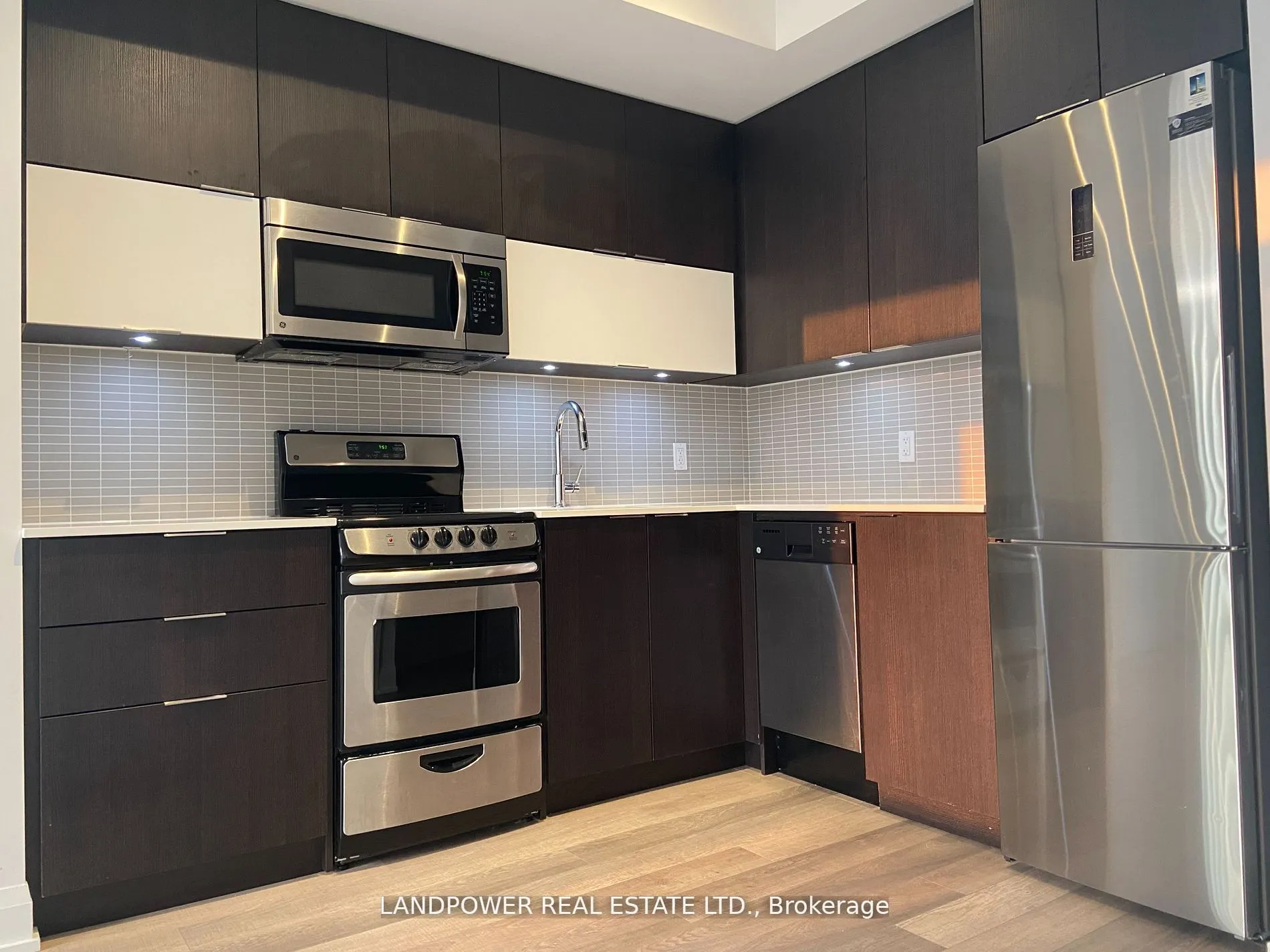 56 Annie Craig Drive, #908