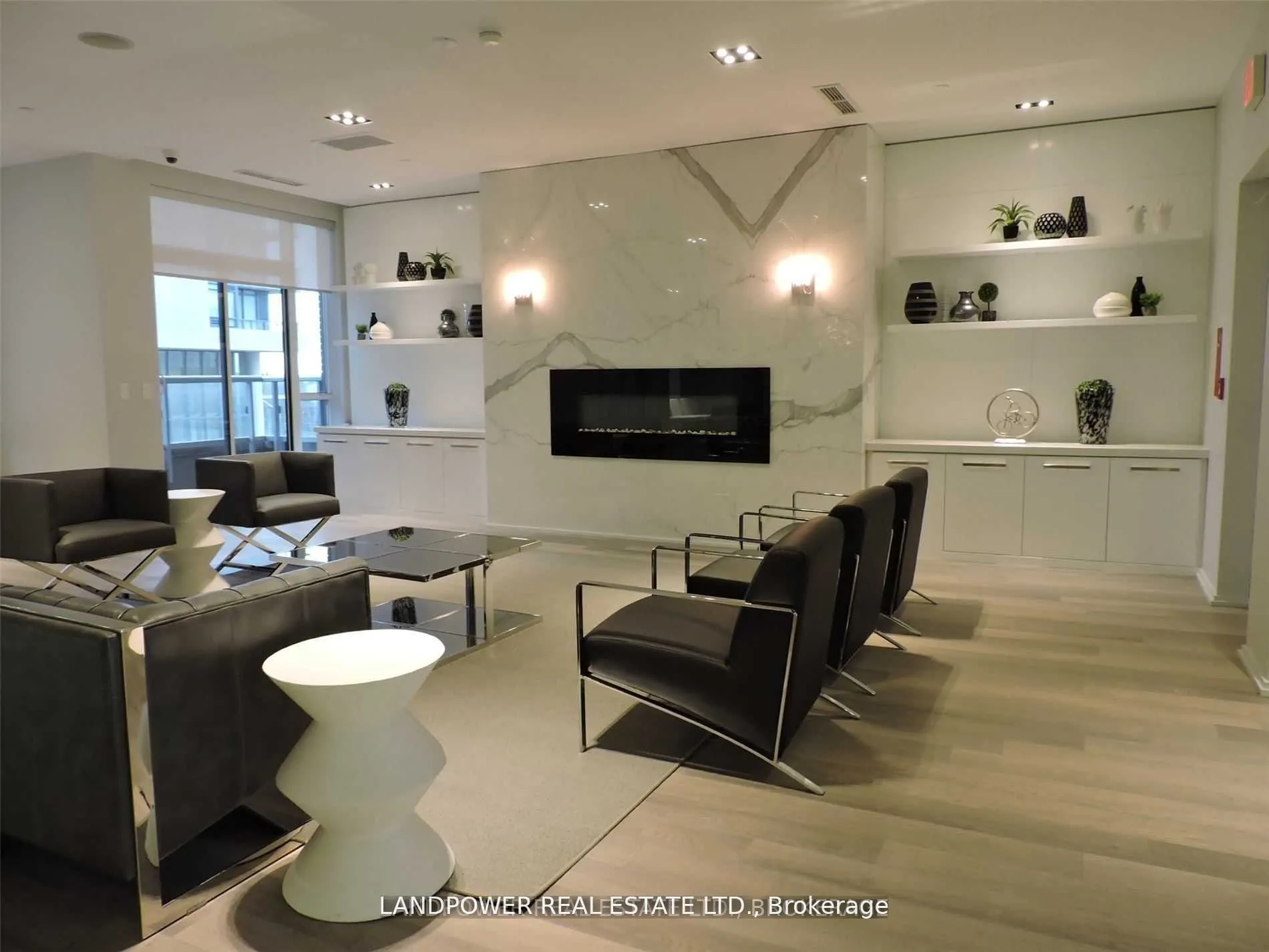 56 Annie Craig Drive, #908