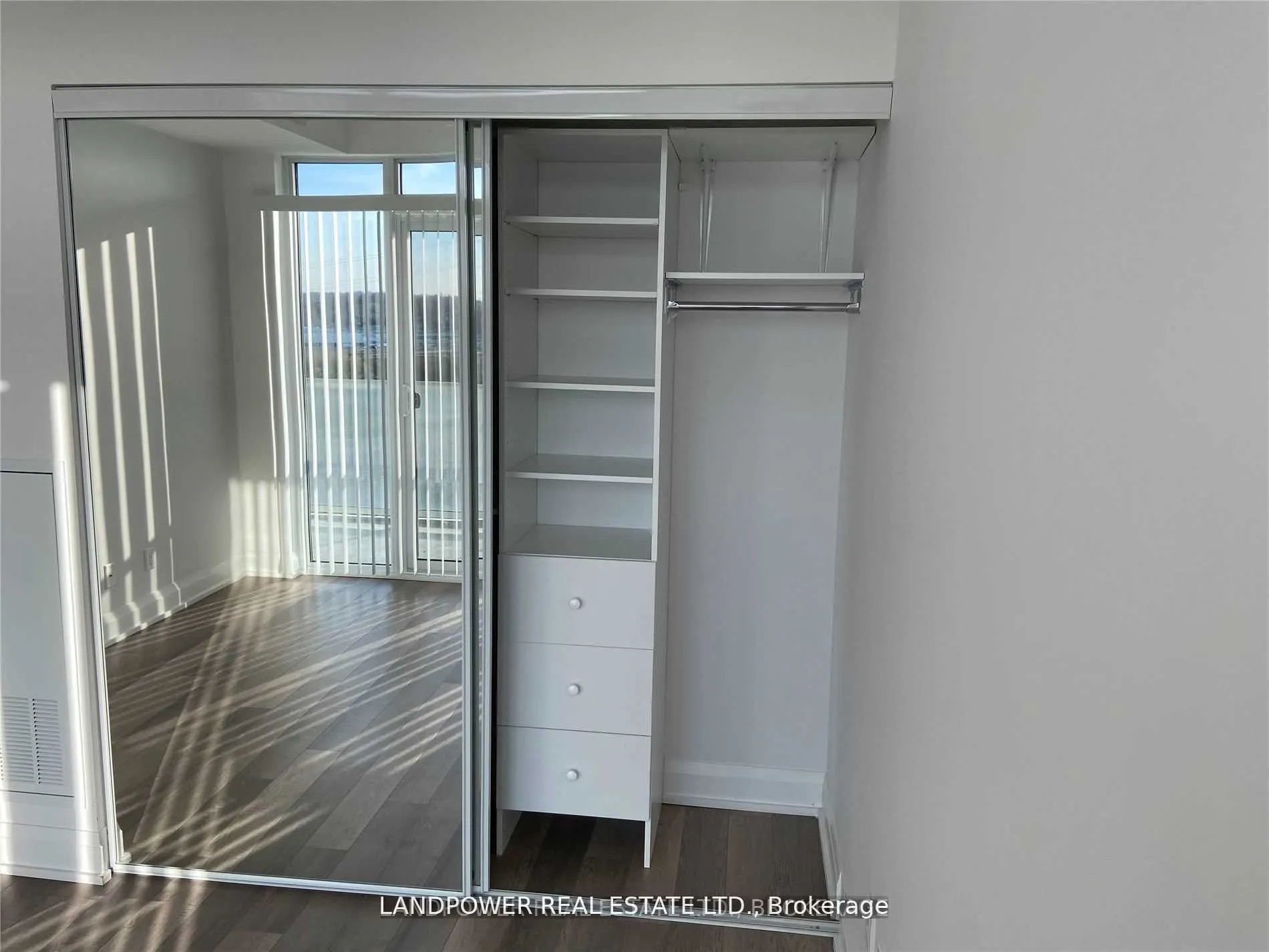 56 Annie Craig Drive, #908
