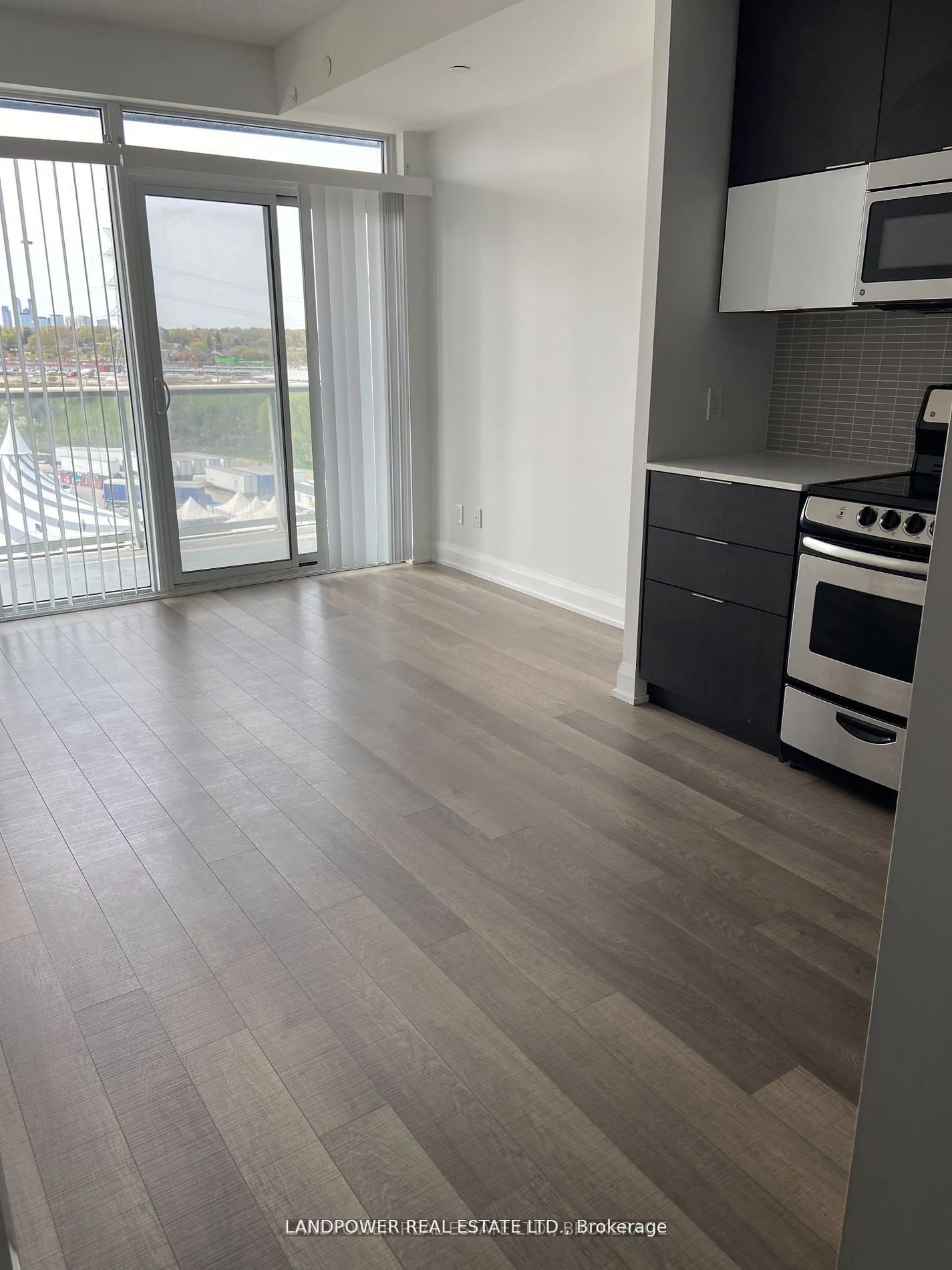 56 Annie Craig Drive, #908