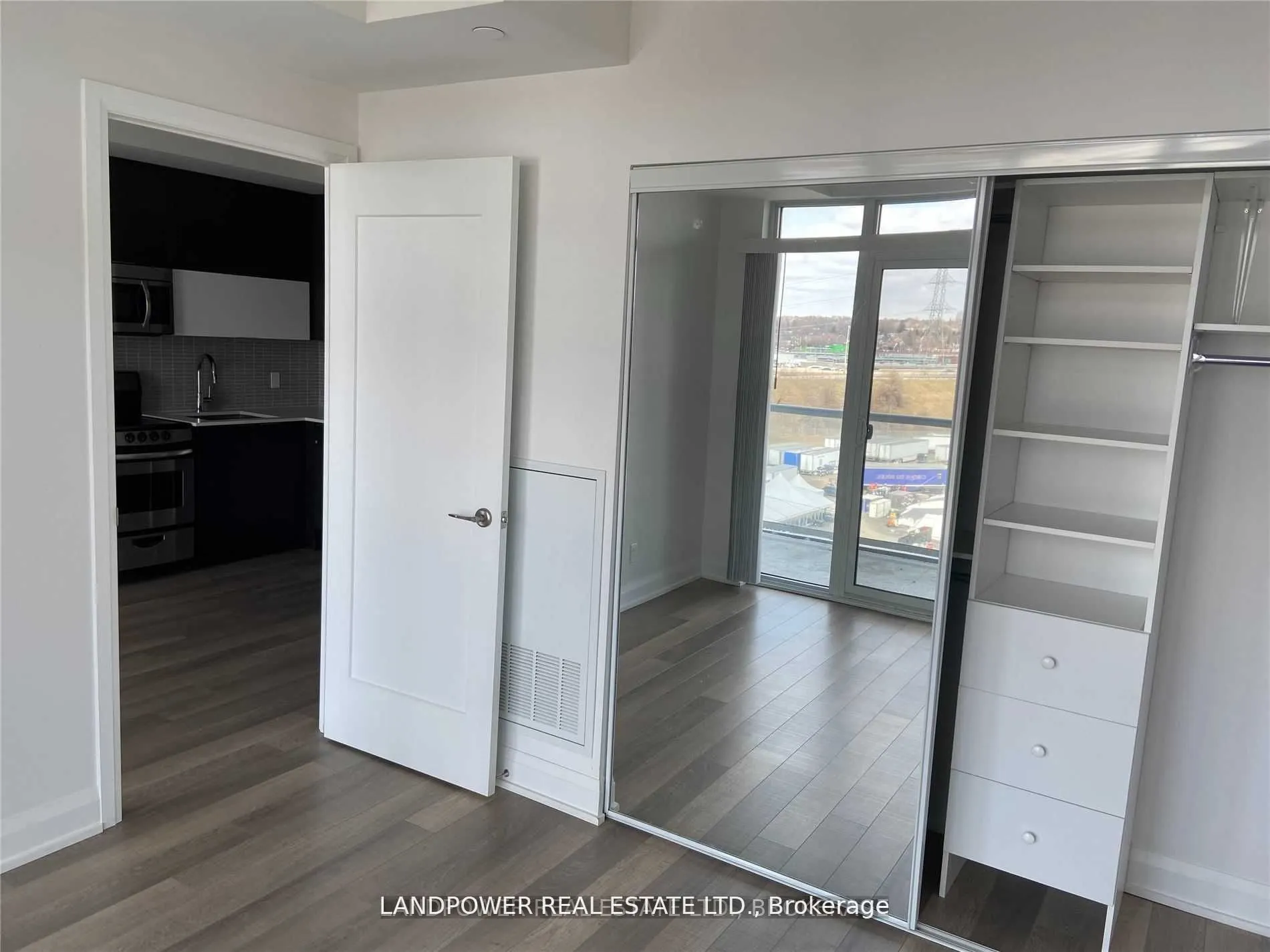 56 Annie Craig Drive, #908