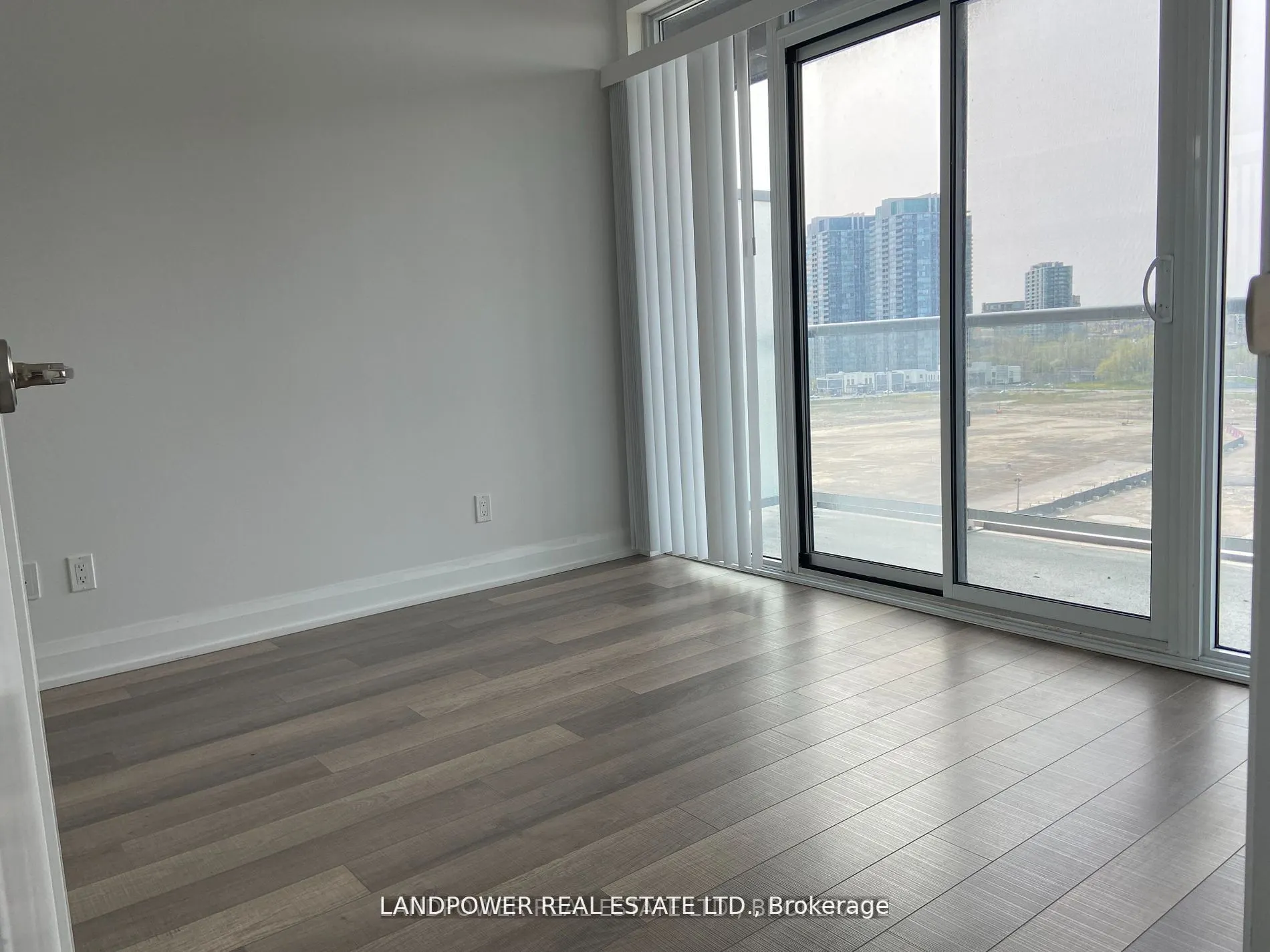 56 Annie Craig Drive, #908