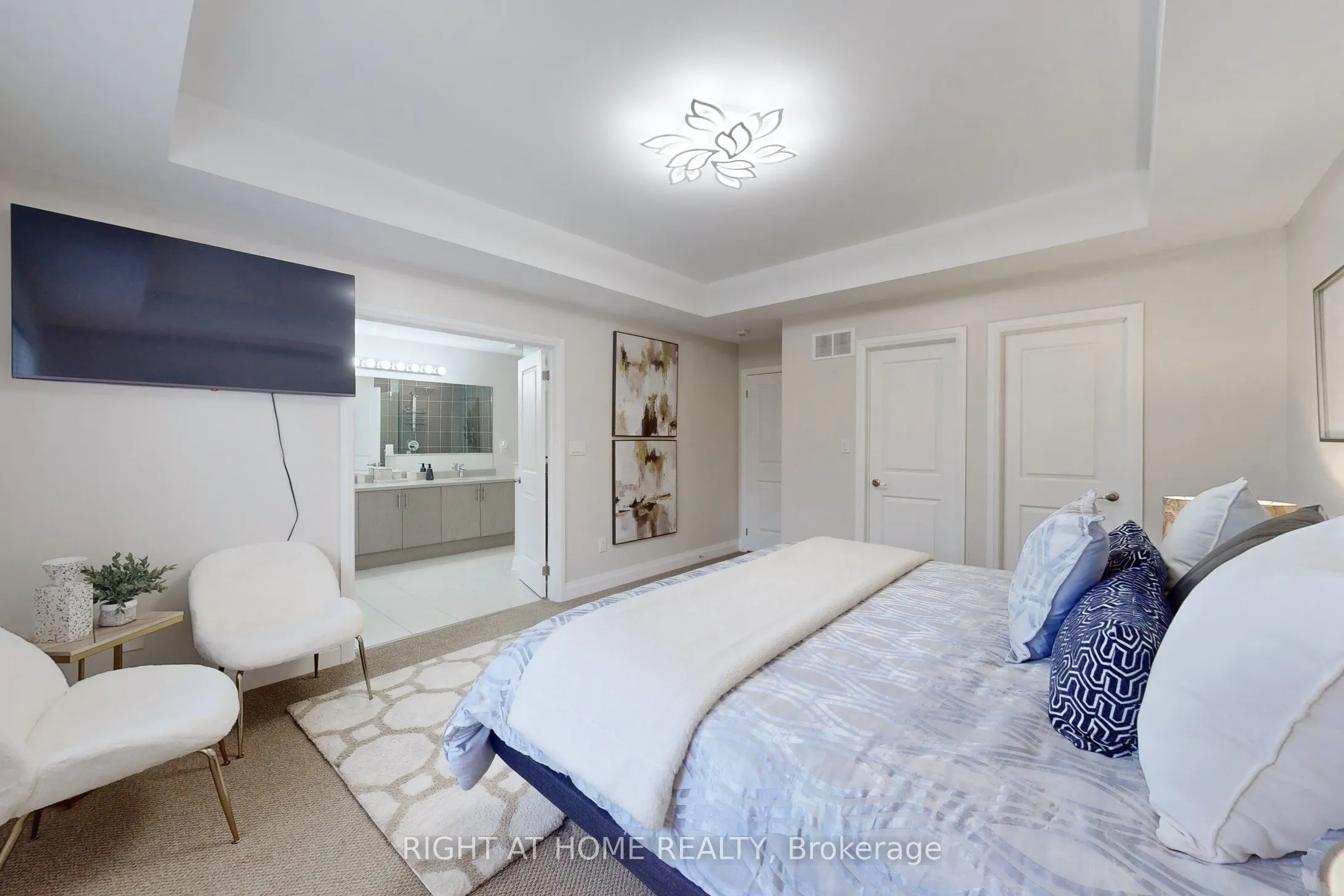 35 Oliana Way