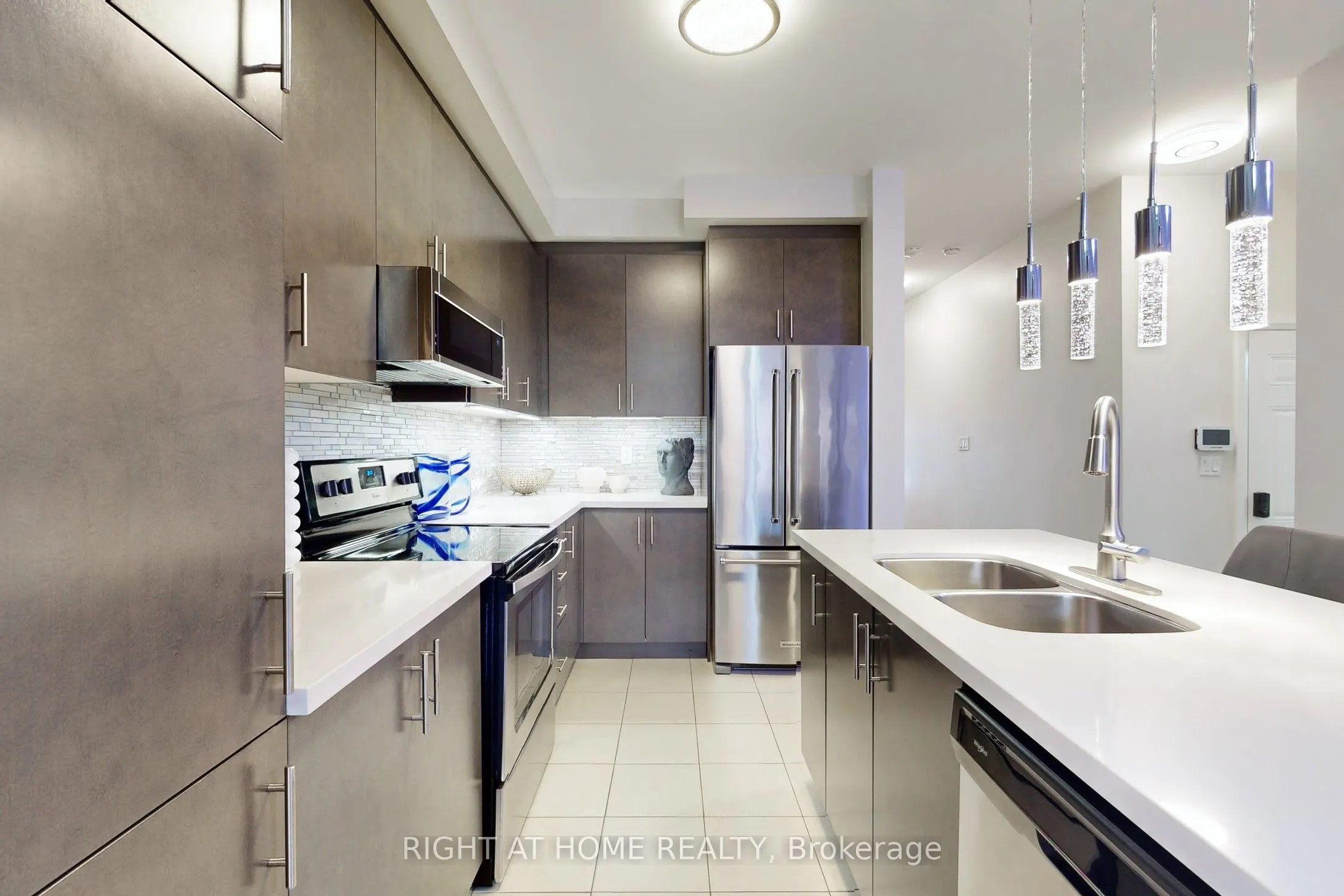 35 Oliana Way