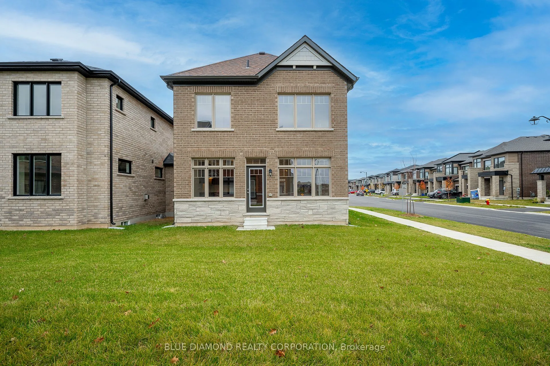 605 FULLUM LANDING