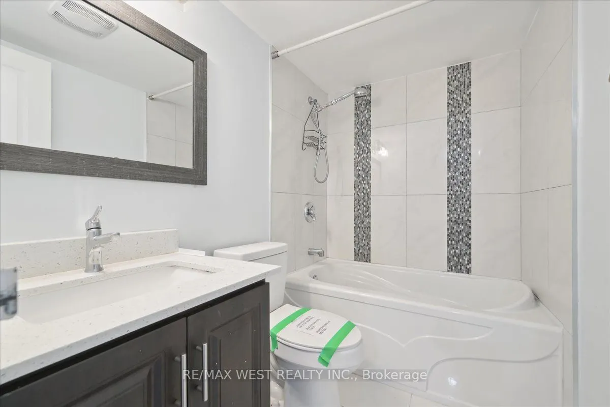 1624 Bloor Street E, #66