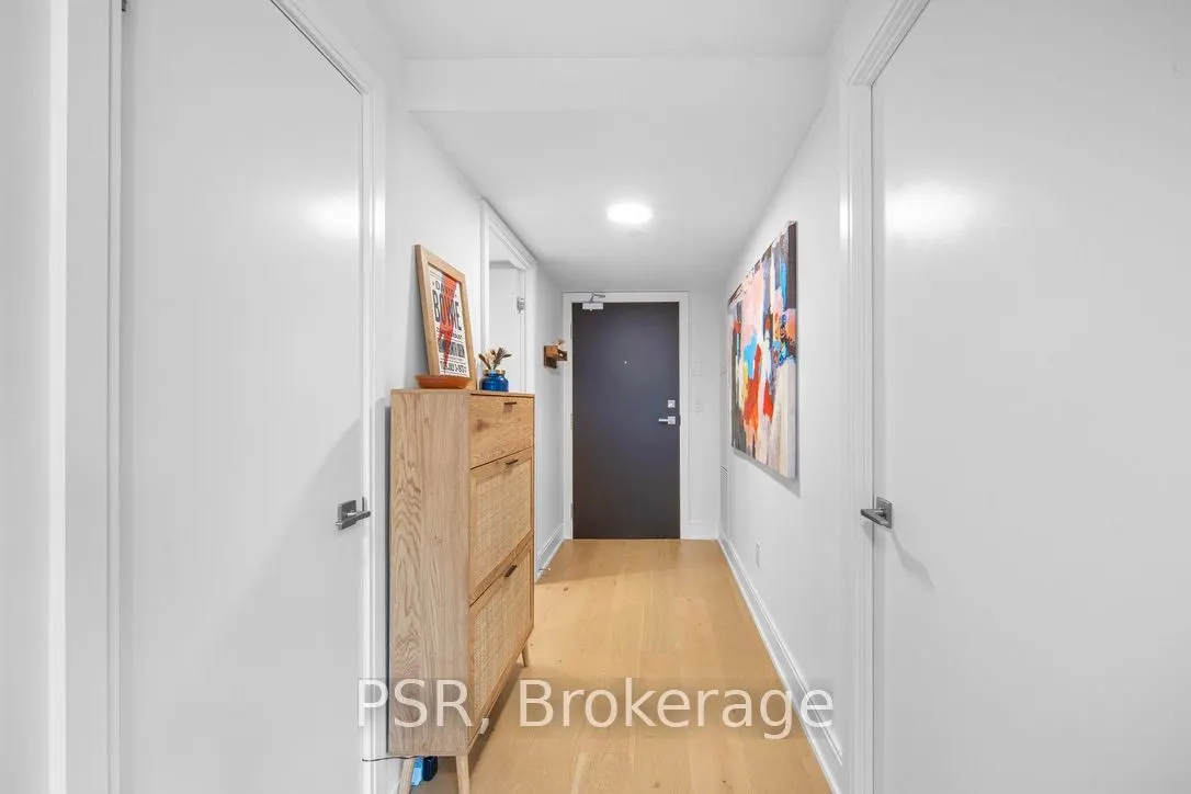 430 Roncesvalles Avenue, #105