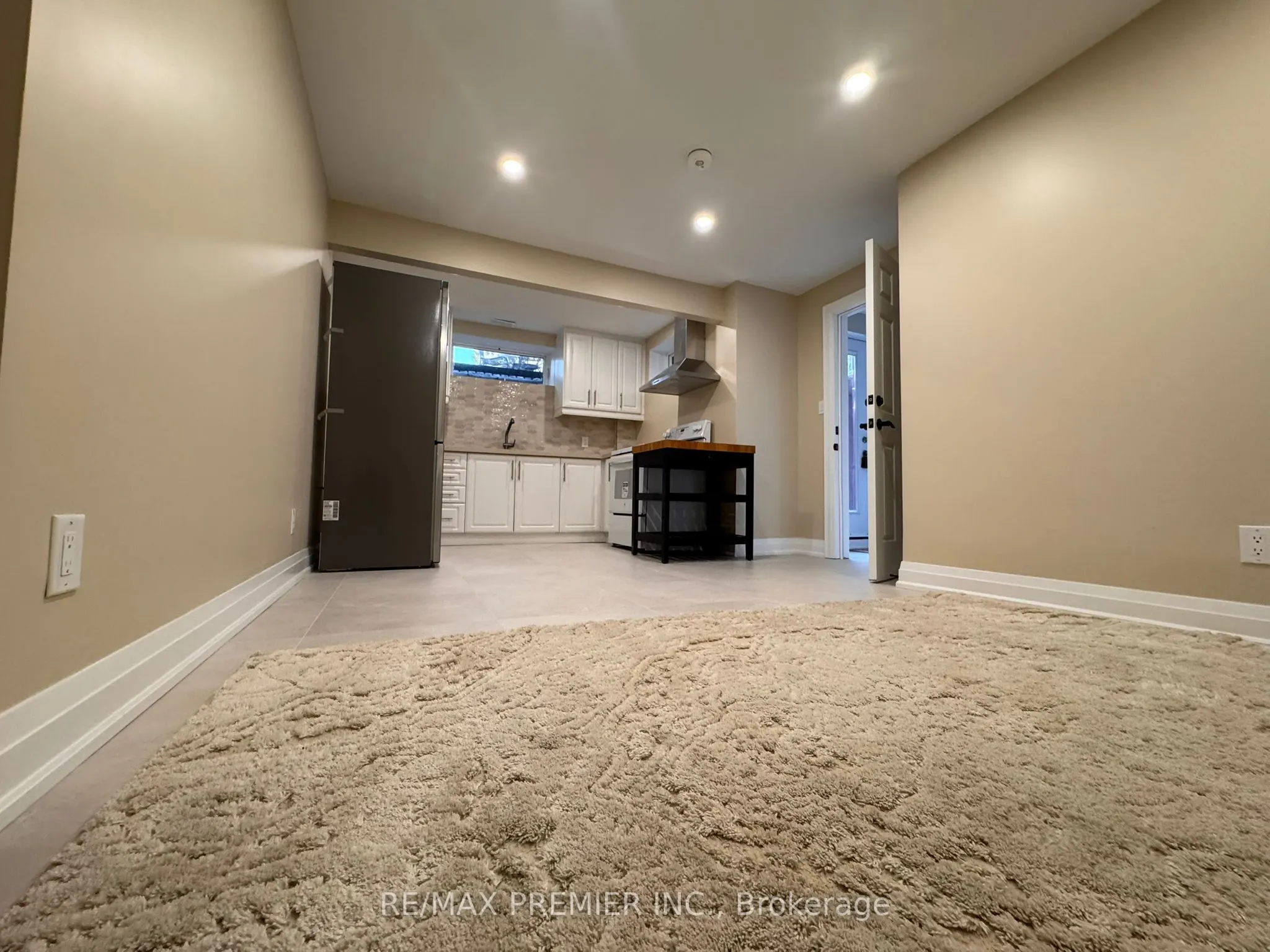 100 Flamborough Drive