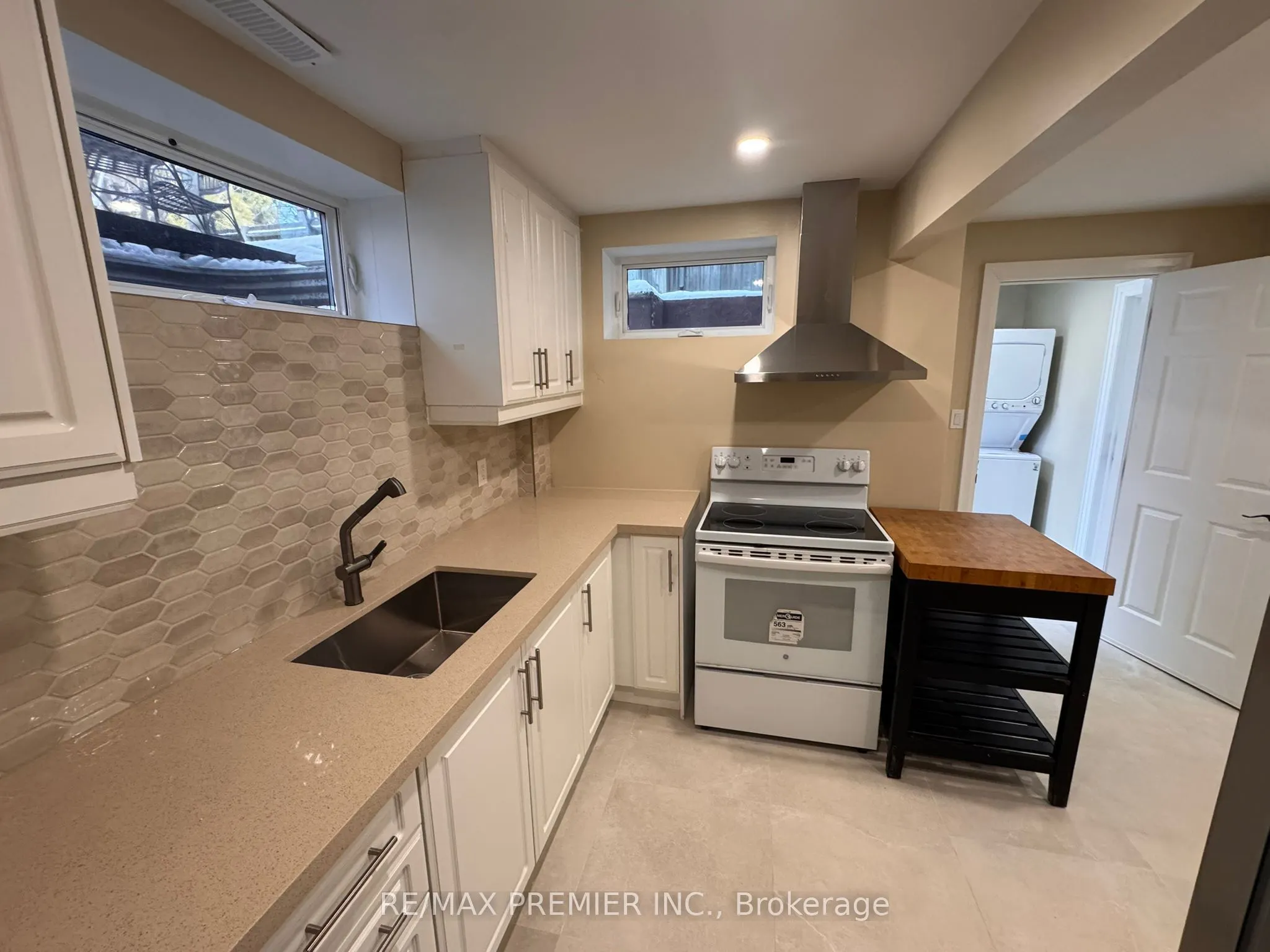 100 Flamborough Drive