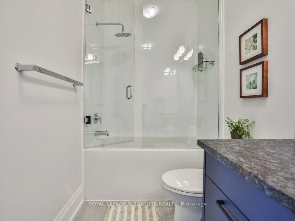 2302 Hyacinth Crescent