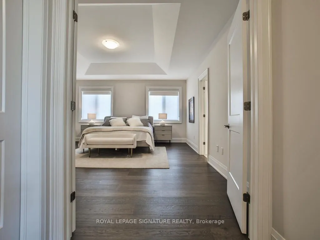 2302 Hyacinth Crescent