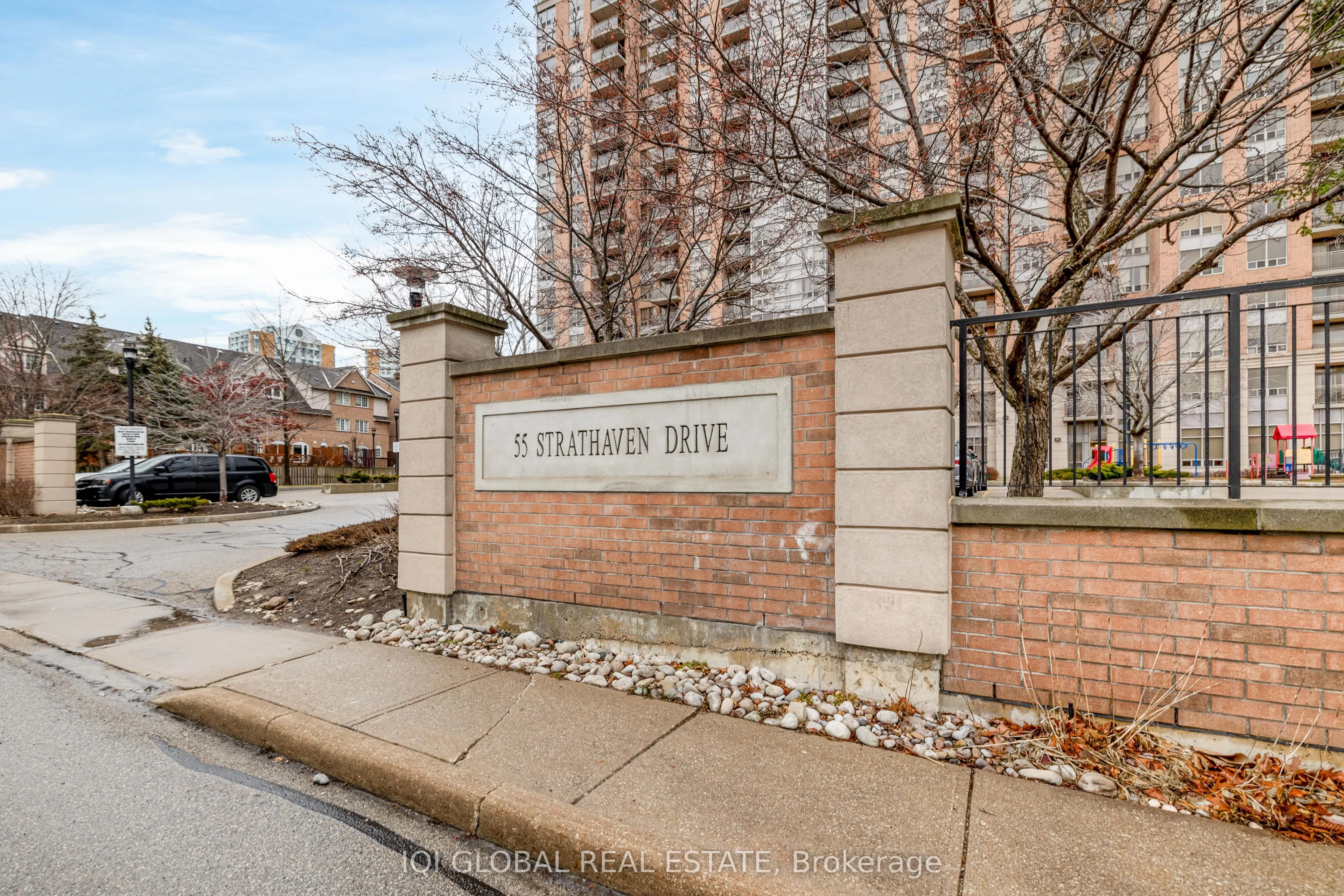 55 Strathaven Drive N, #301