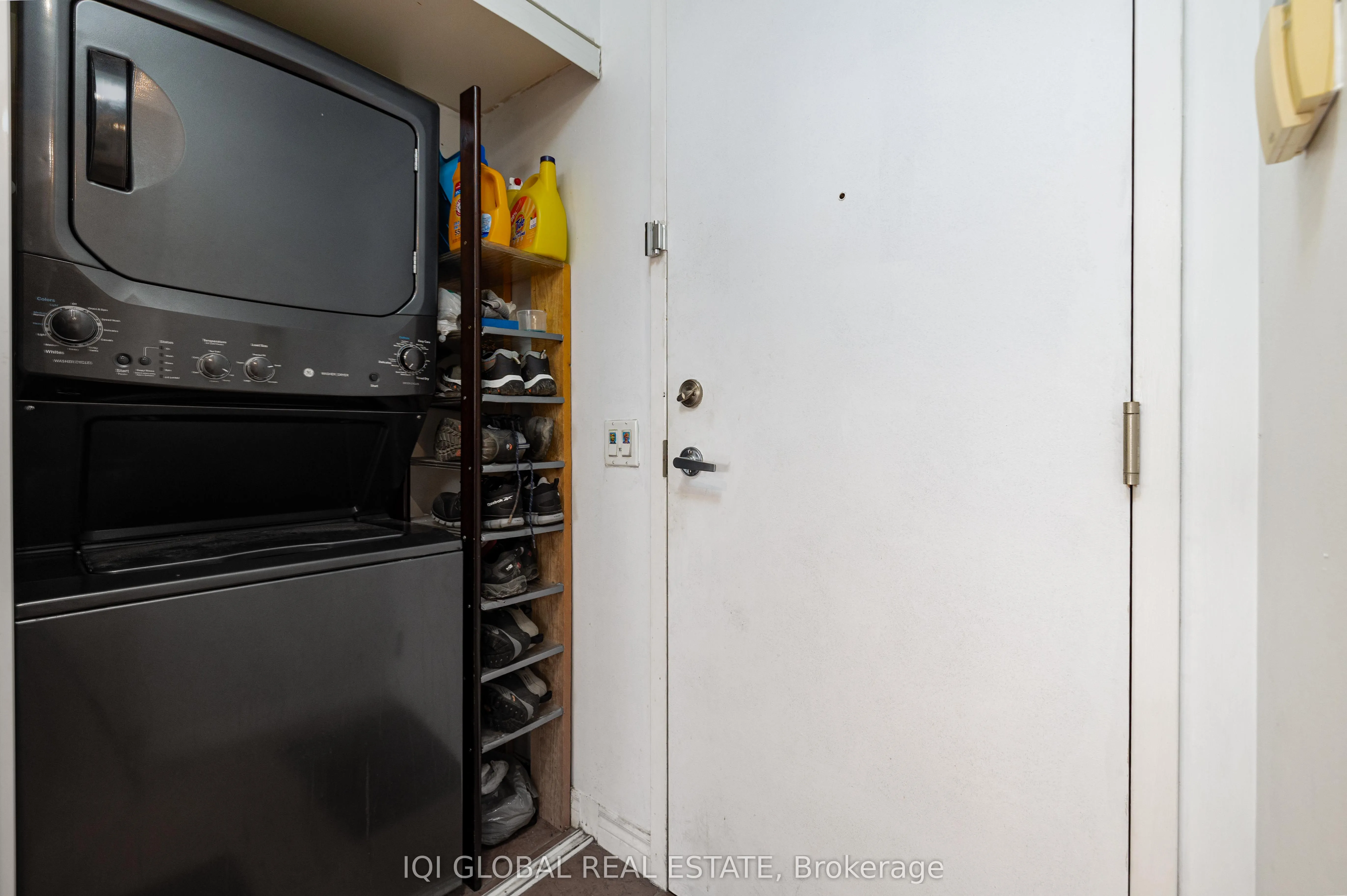 55 Strathaven Drive N, #301
