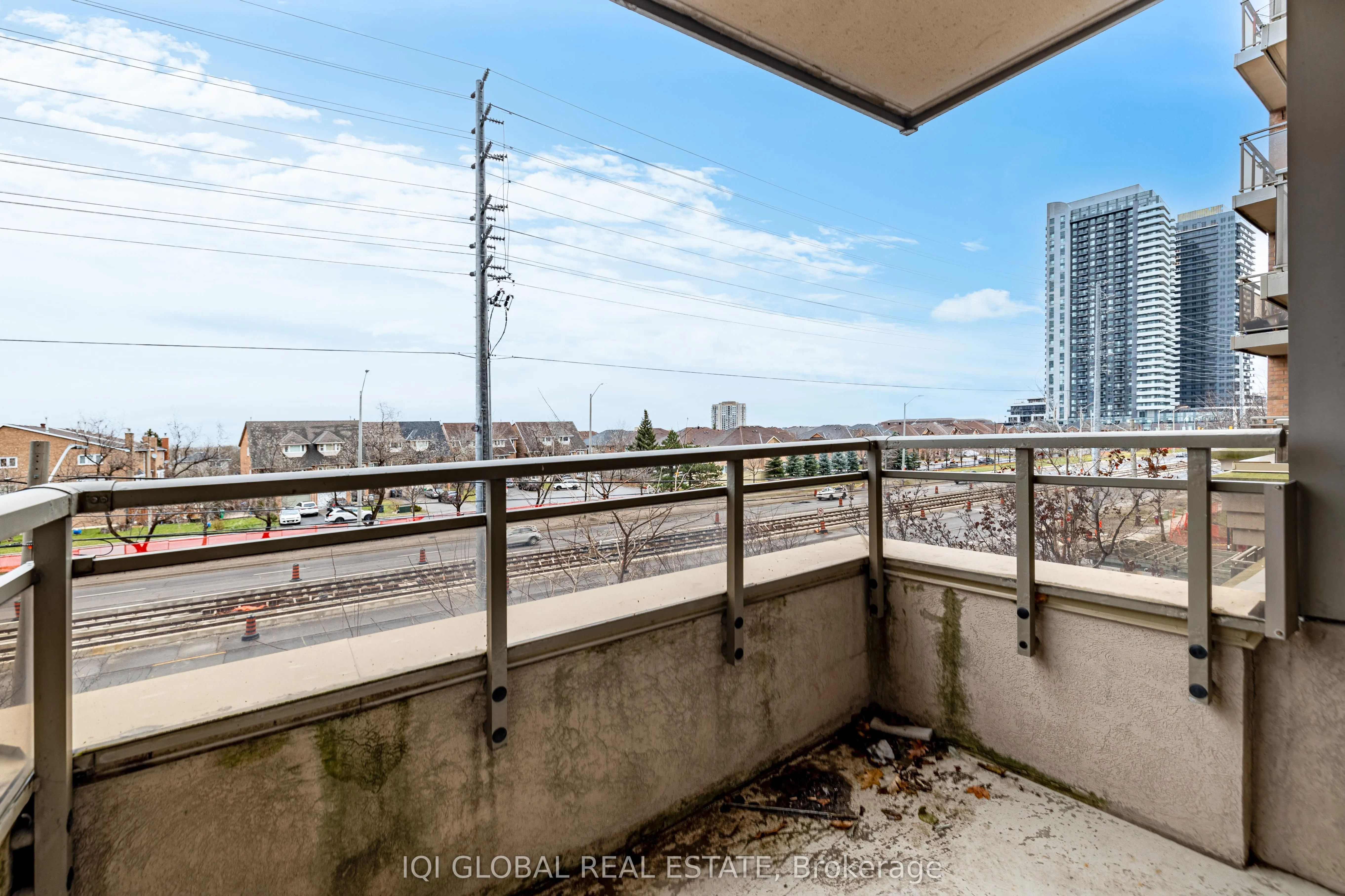 55 Strathaven Drive N, #301