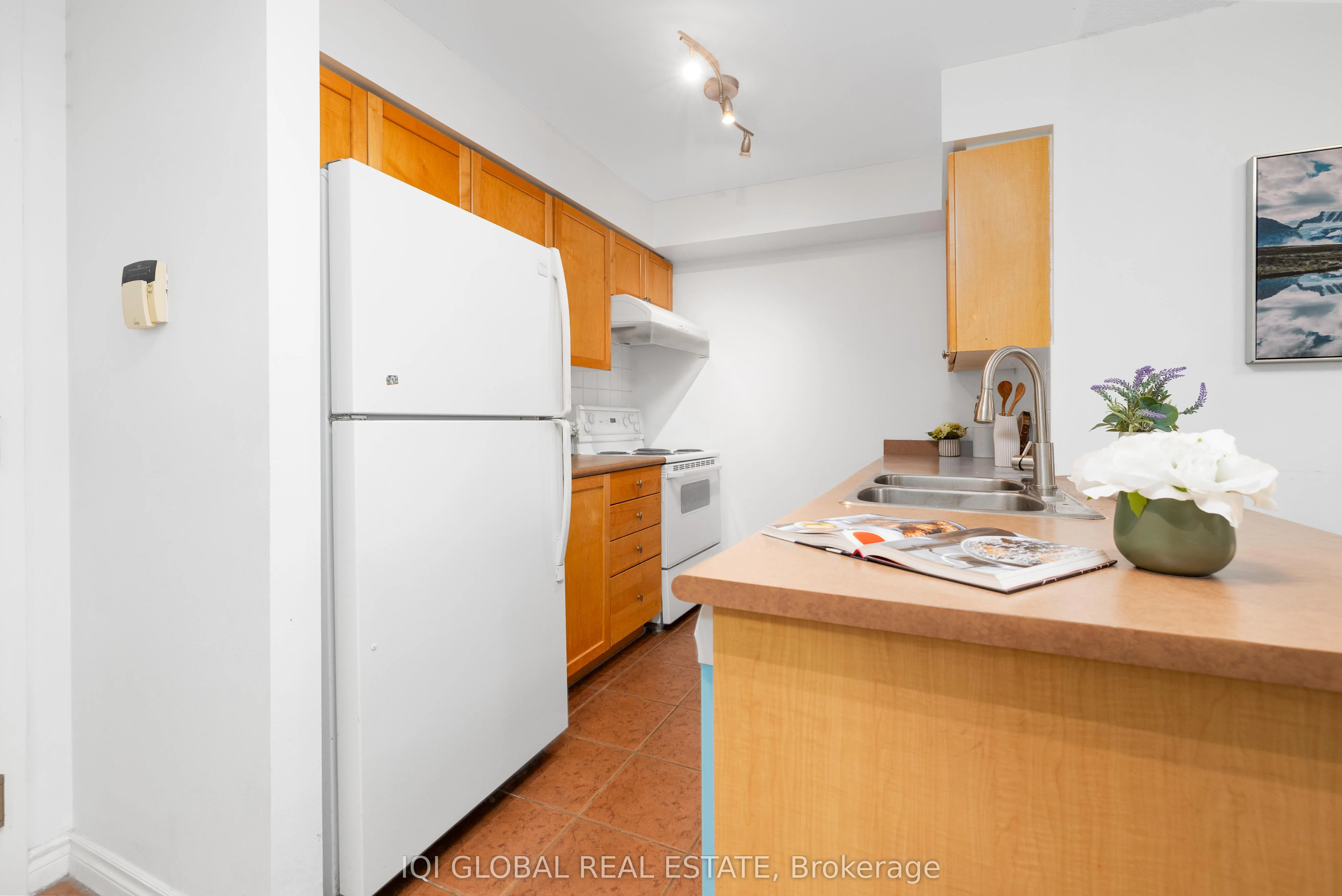 55 Strathaven Drive N, #301
