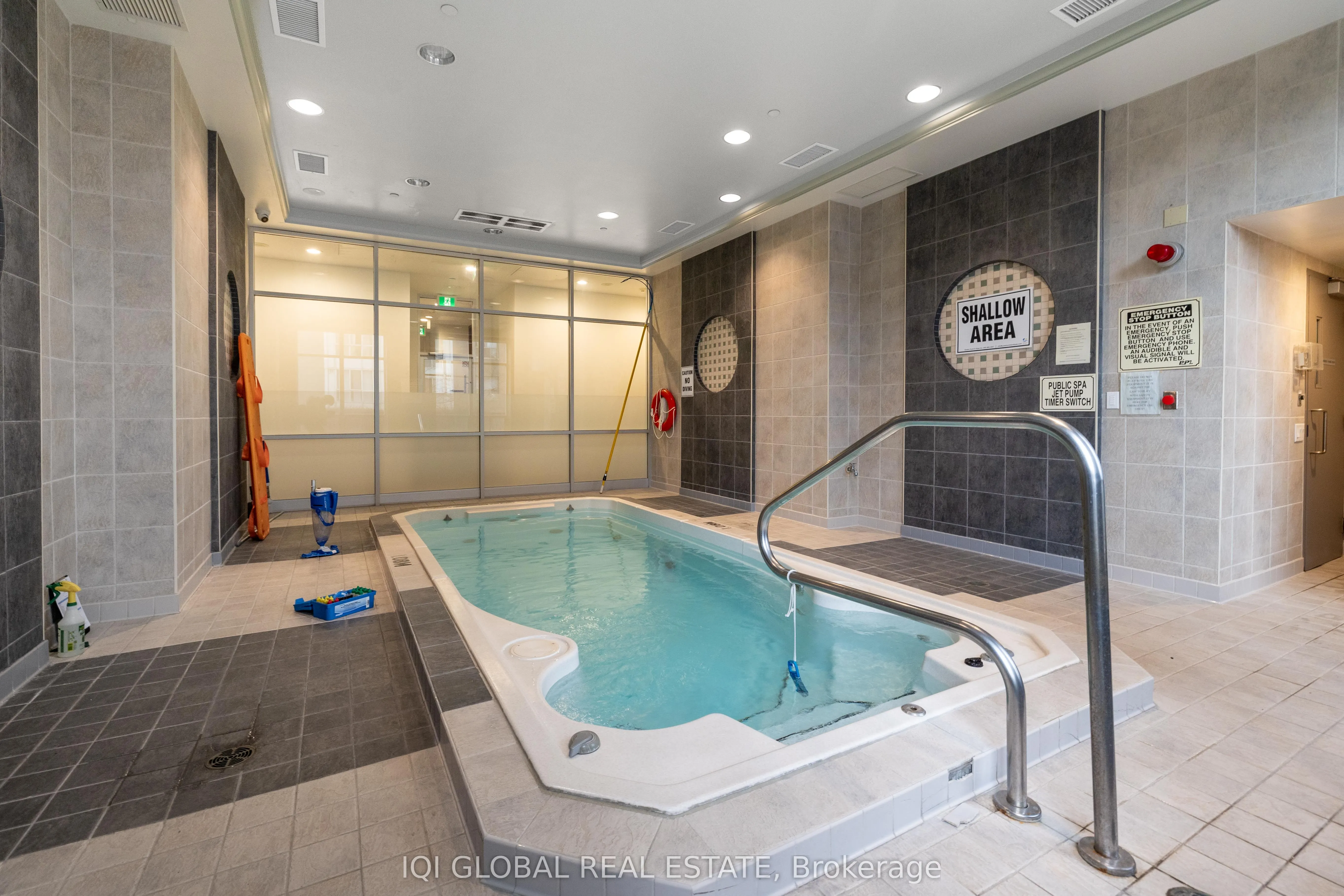 55 Strathaven Drive N, #301
