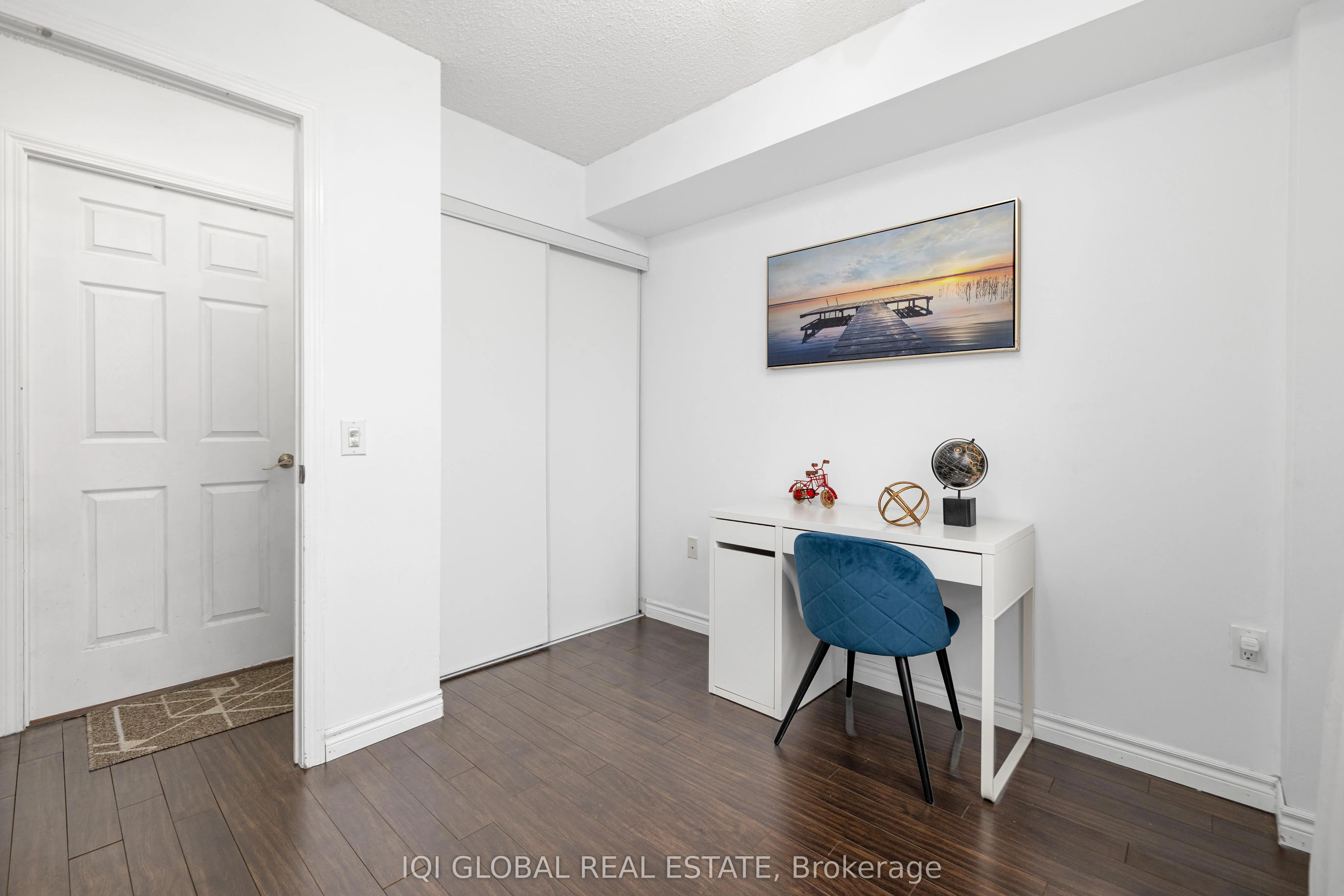 55 Strathaven Drive N, #301