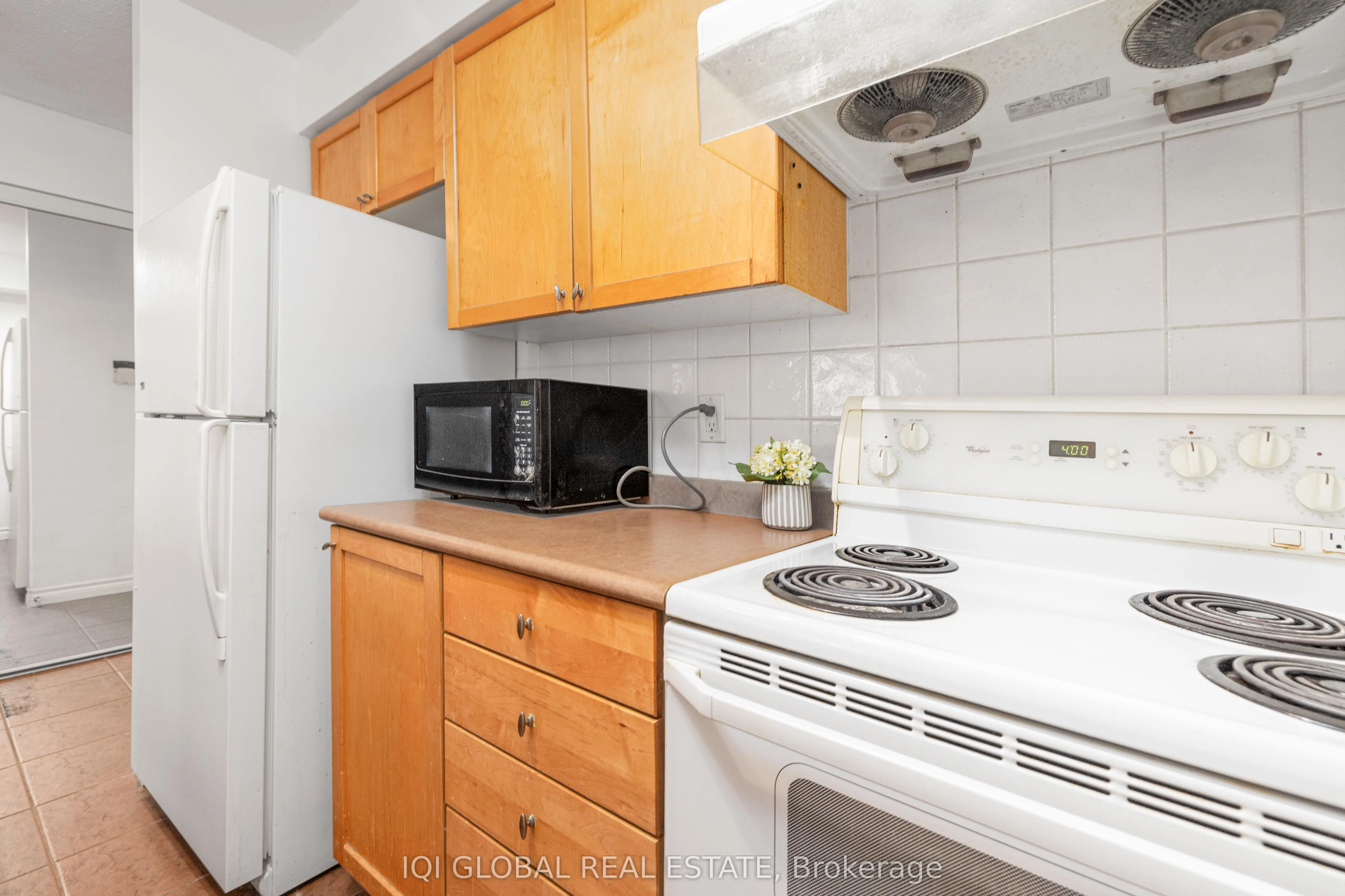 55 Strathaven Drive N, #301