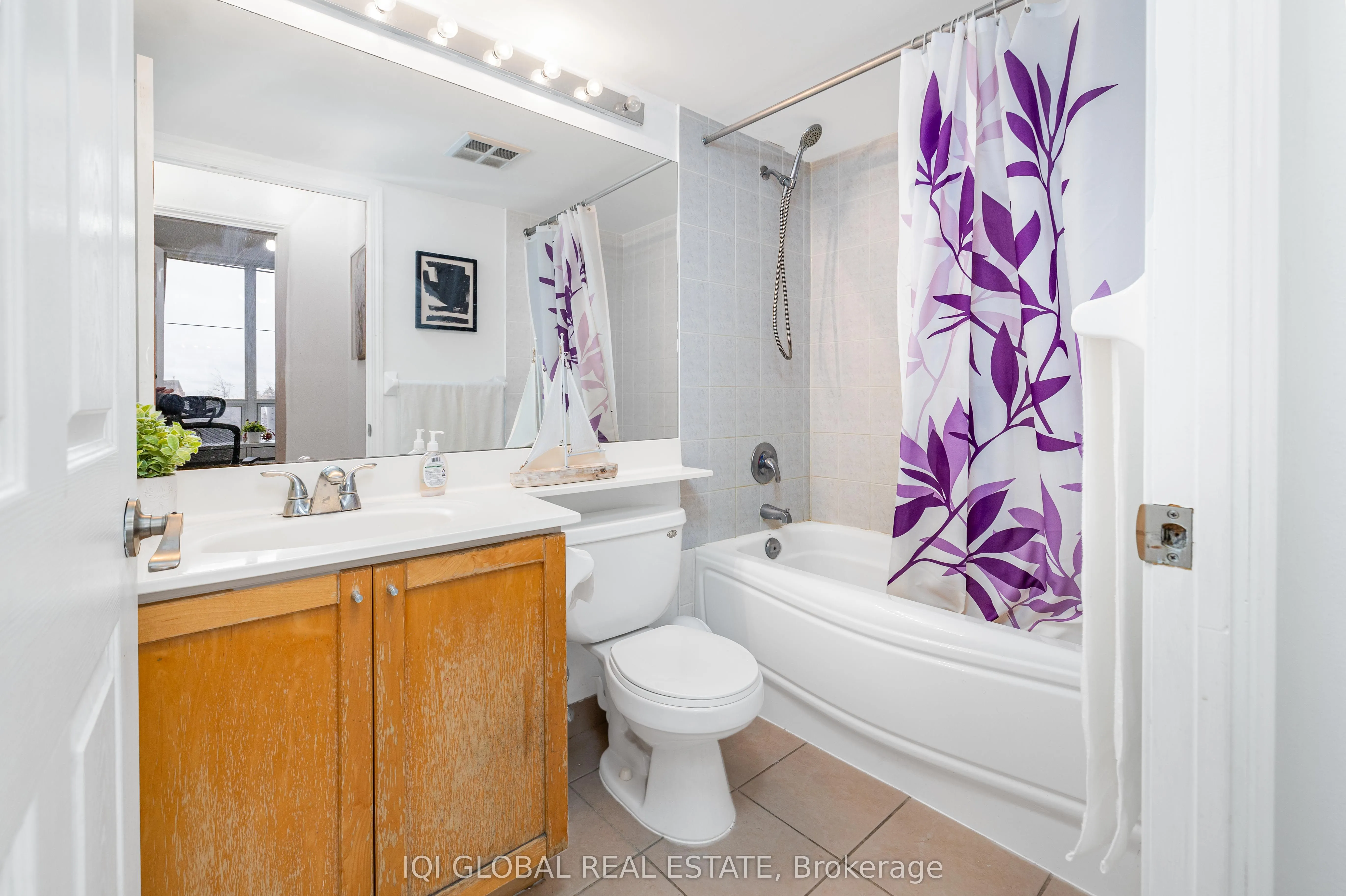 55 Strathaven Drive N, #301