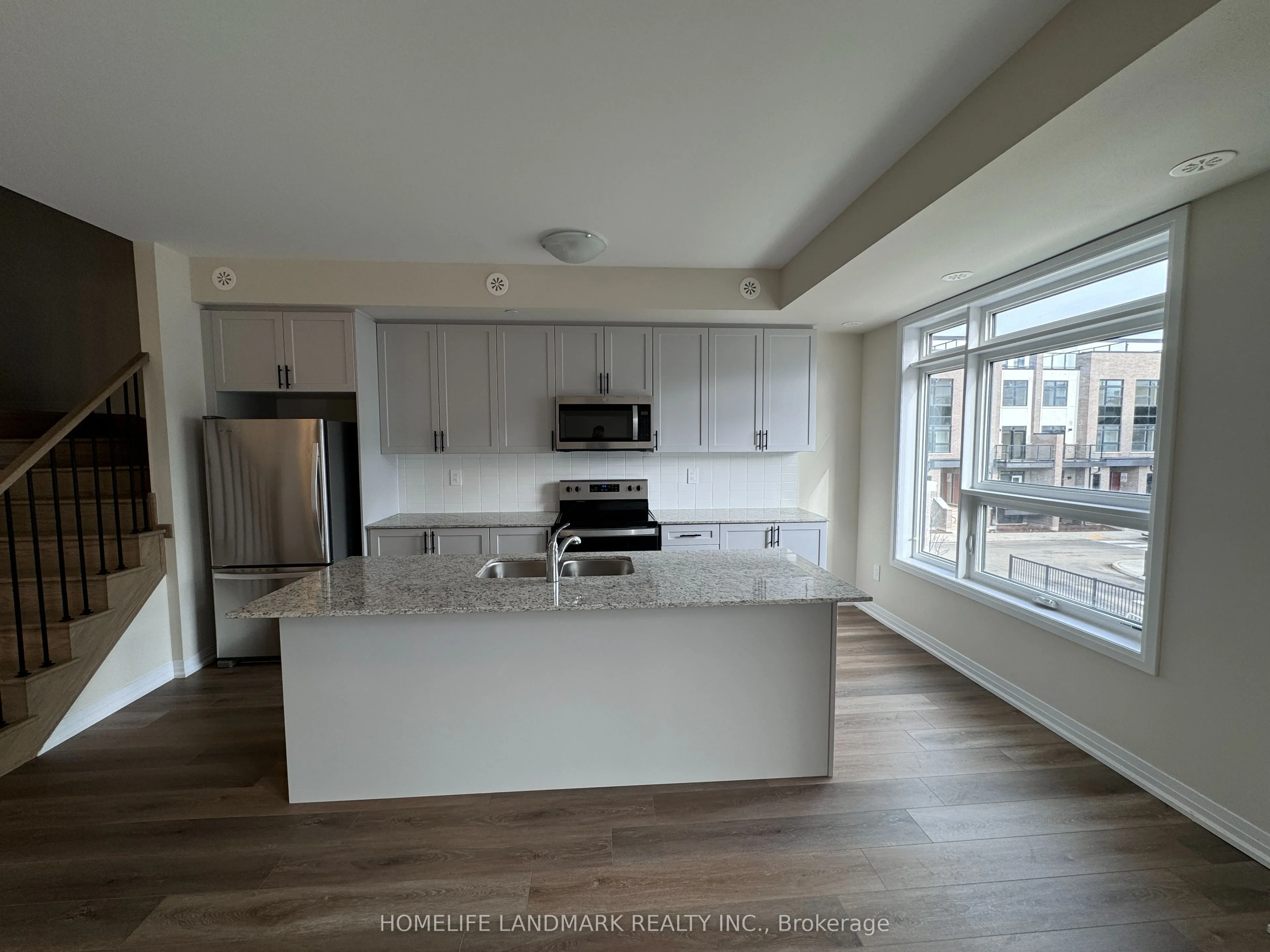 1593 Rose Way #109