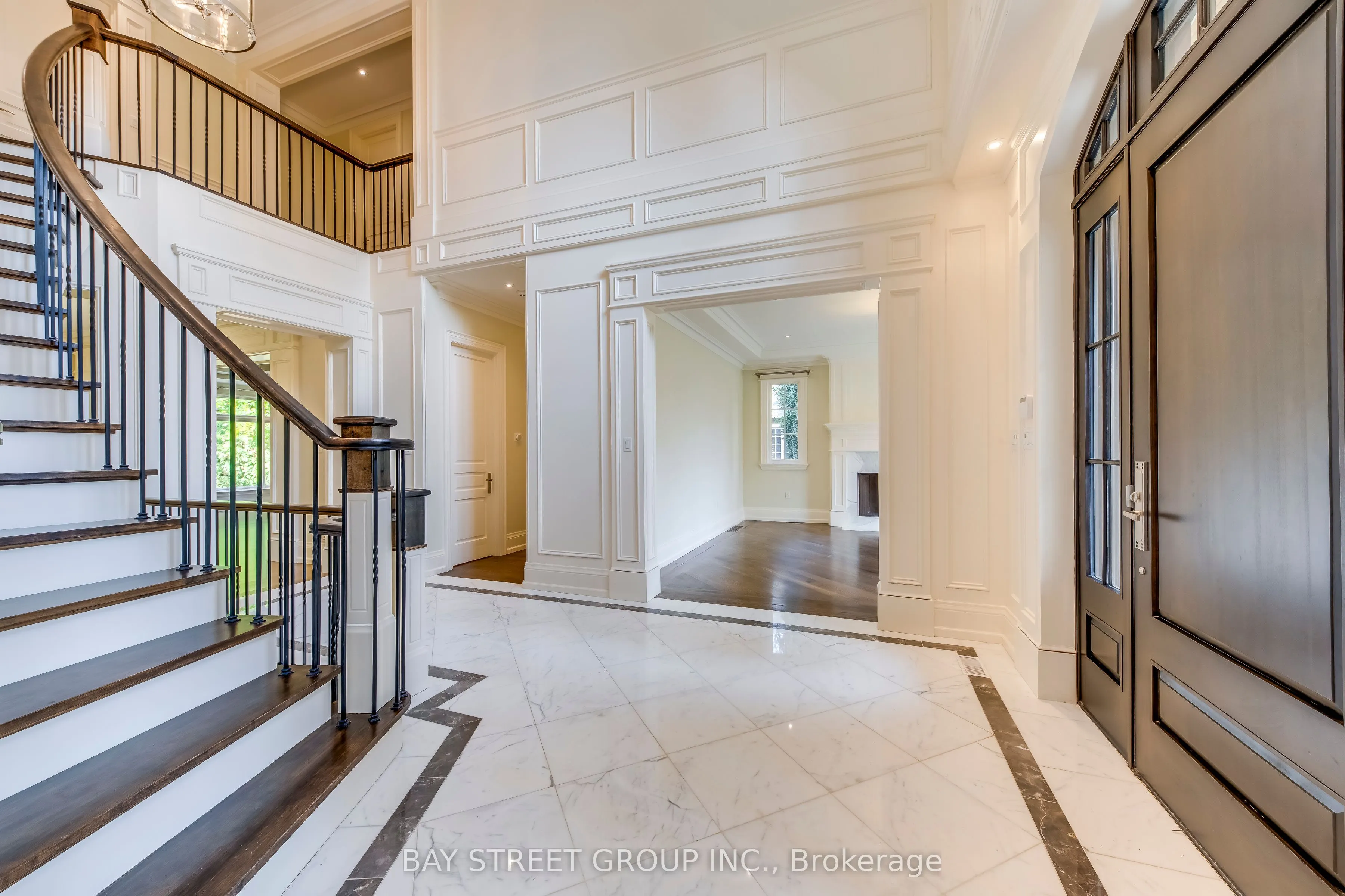 1031 Lakeshore Road W