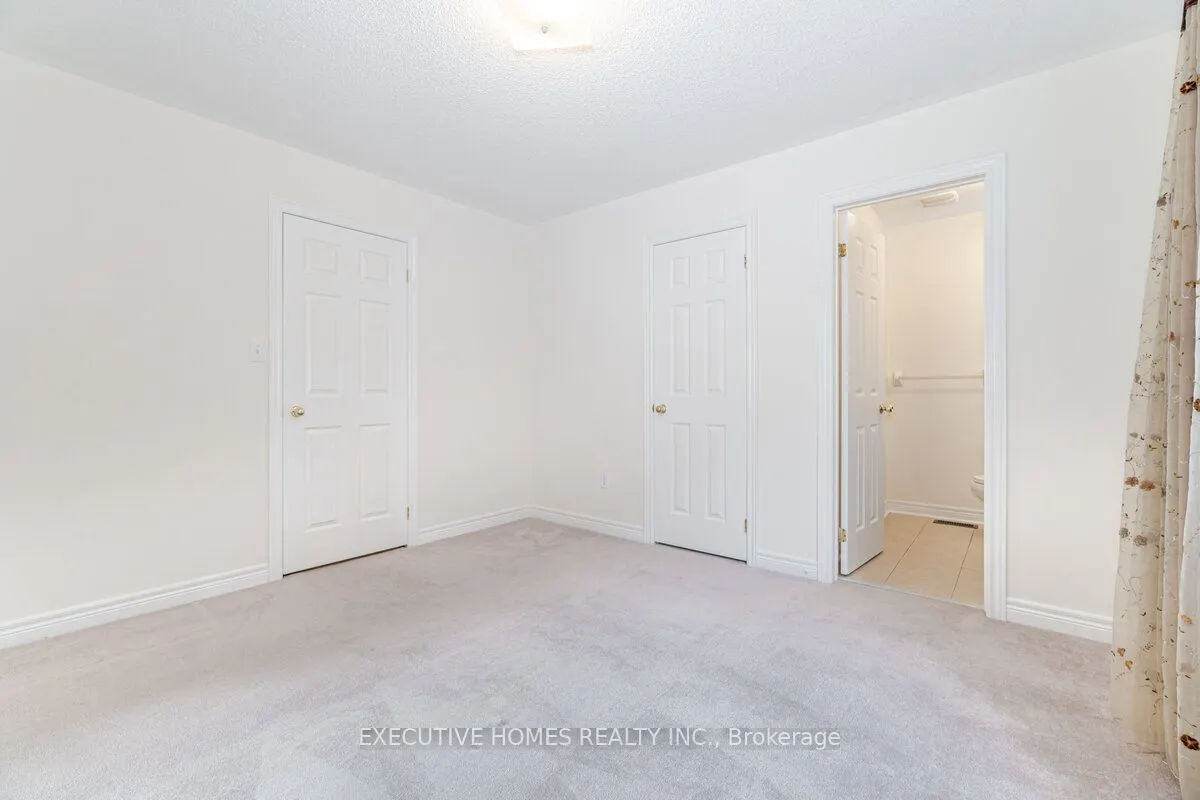 384 MICHENER Place S