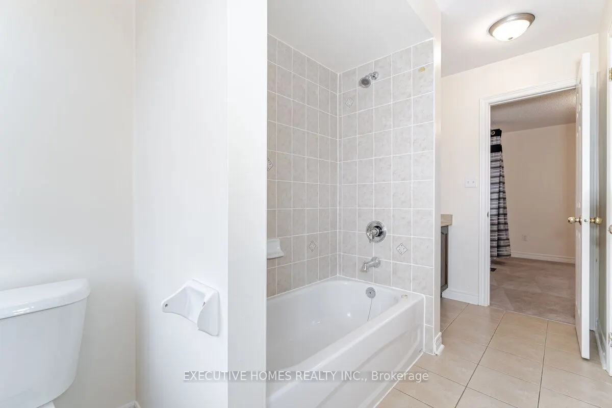 384 MICHENER Place S