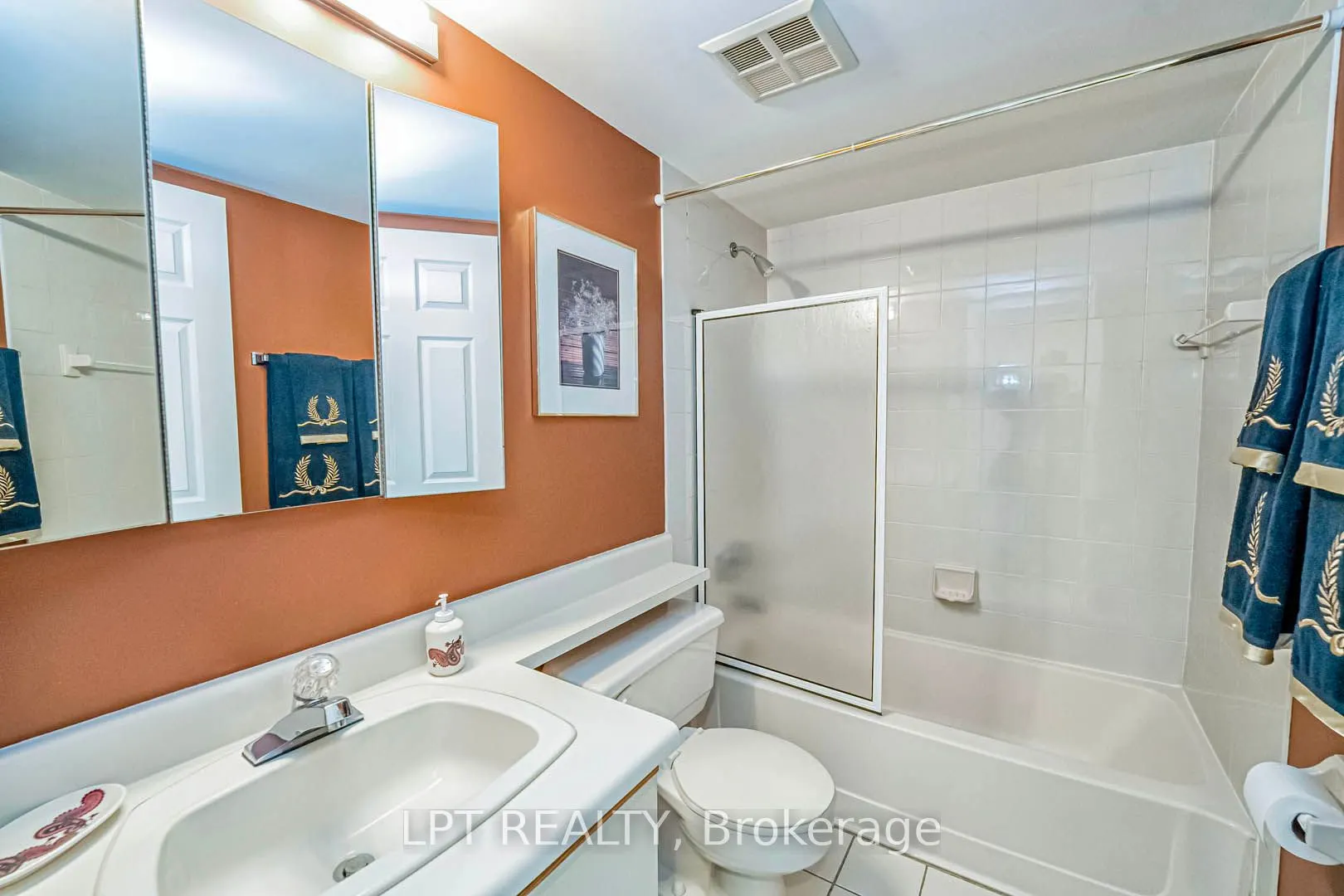 320 Mill Street S, #606