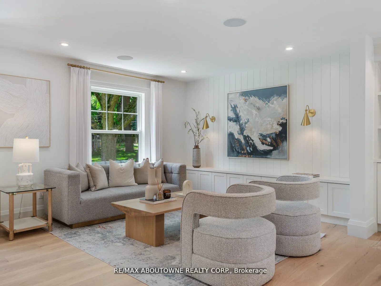 33 Harbourside Court