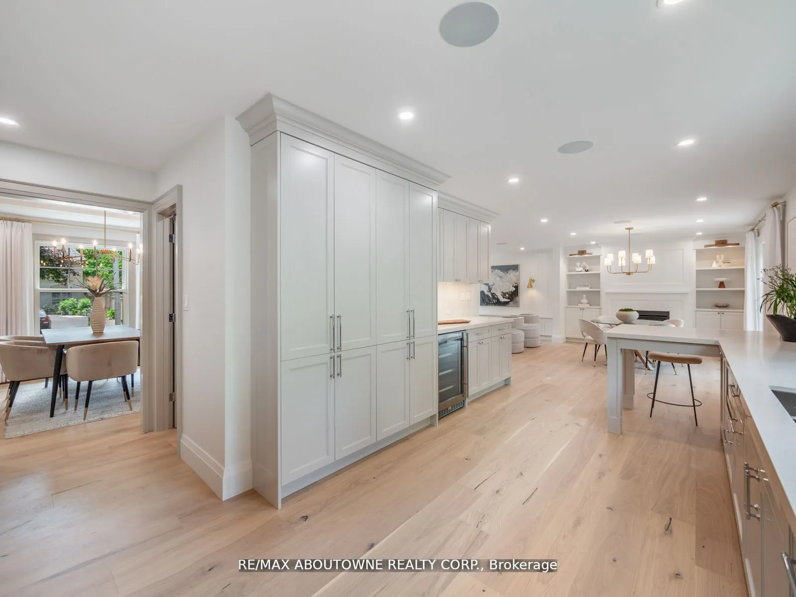 33 Harbourside Court