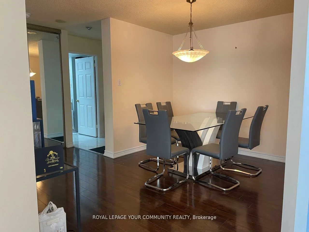 10 Laurelcrest Street, #607