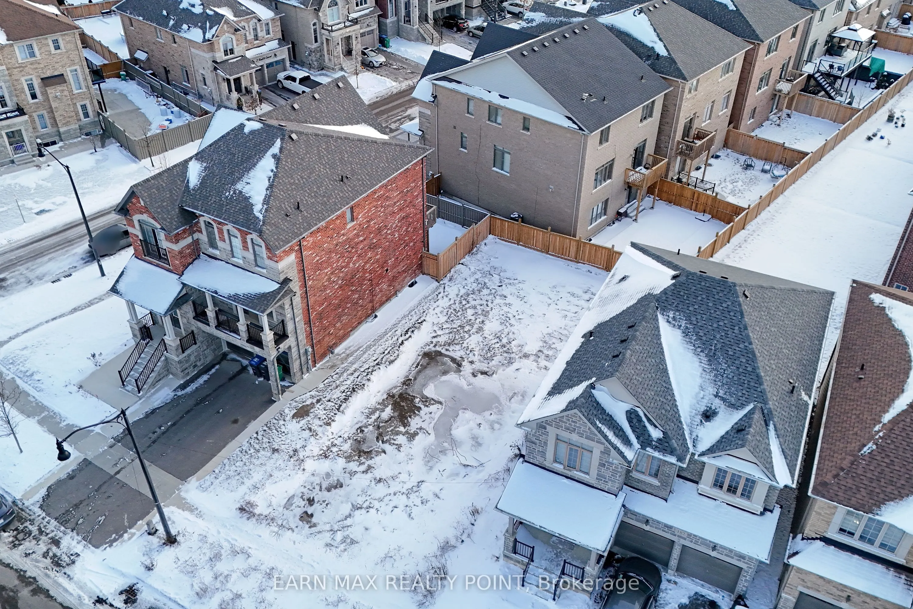 180 Thornbush Boulevard