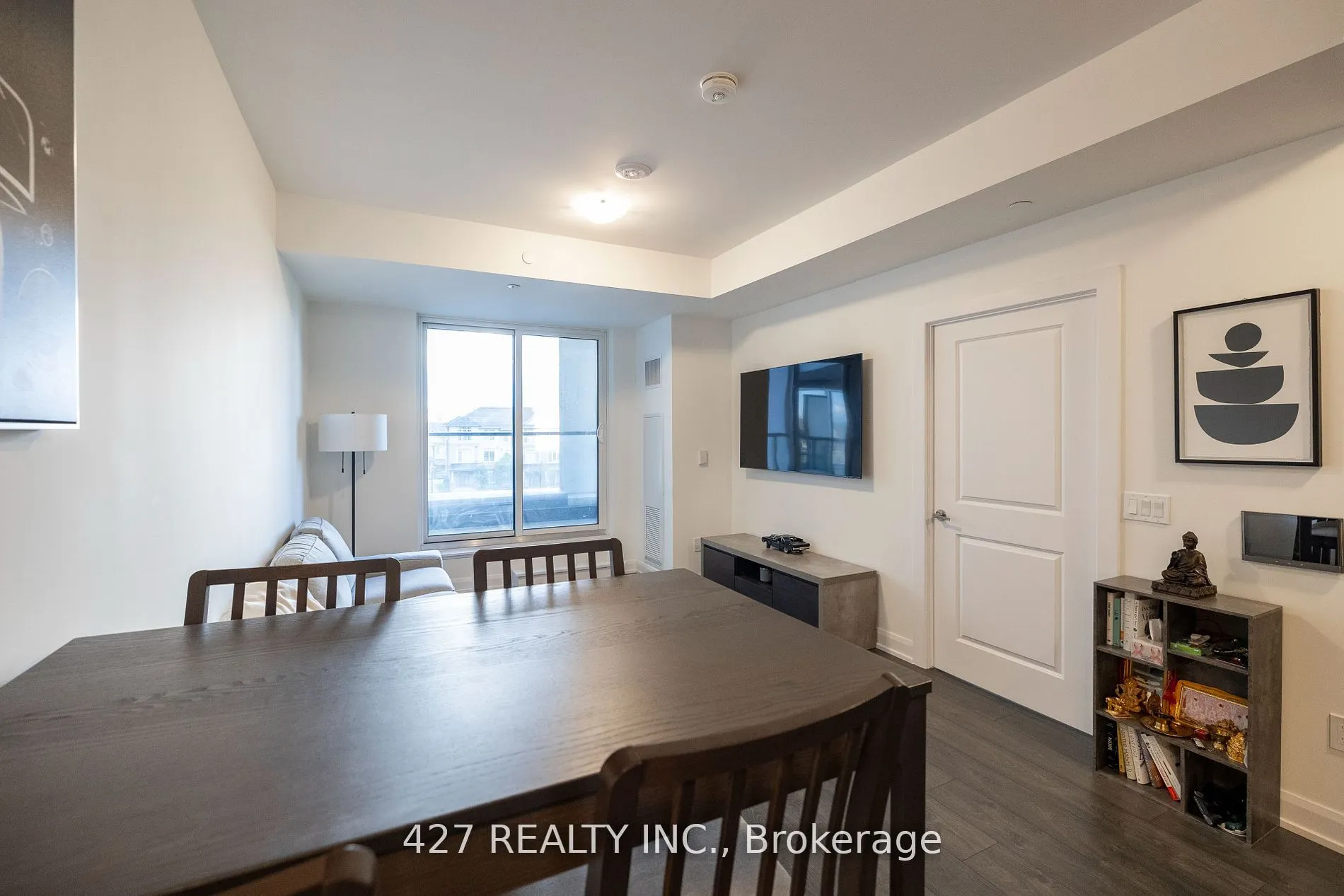 3220 William Coltson Ave Avenue E #302