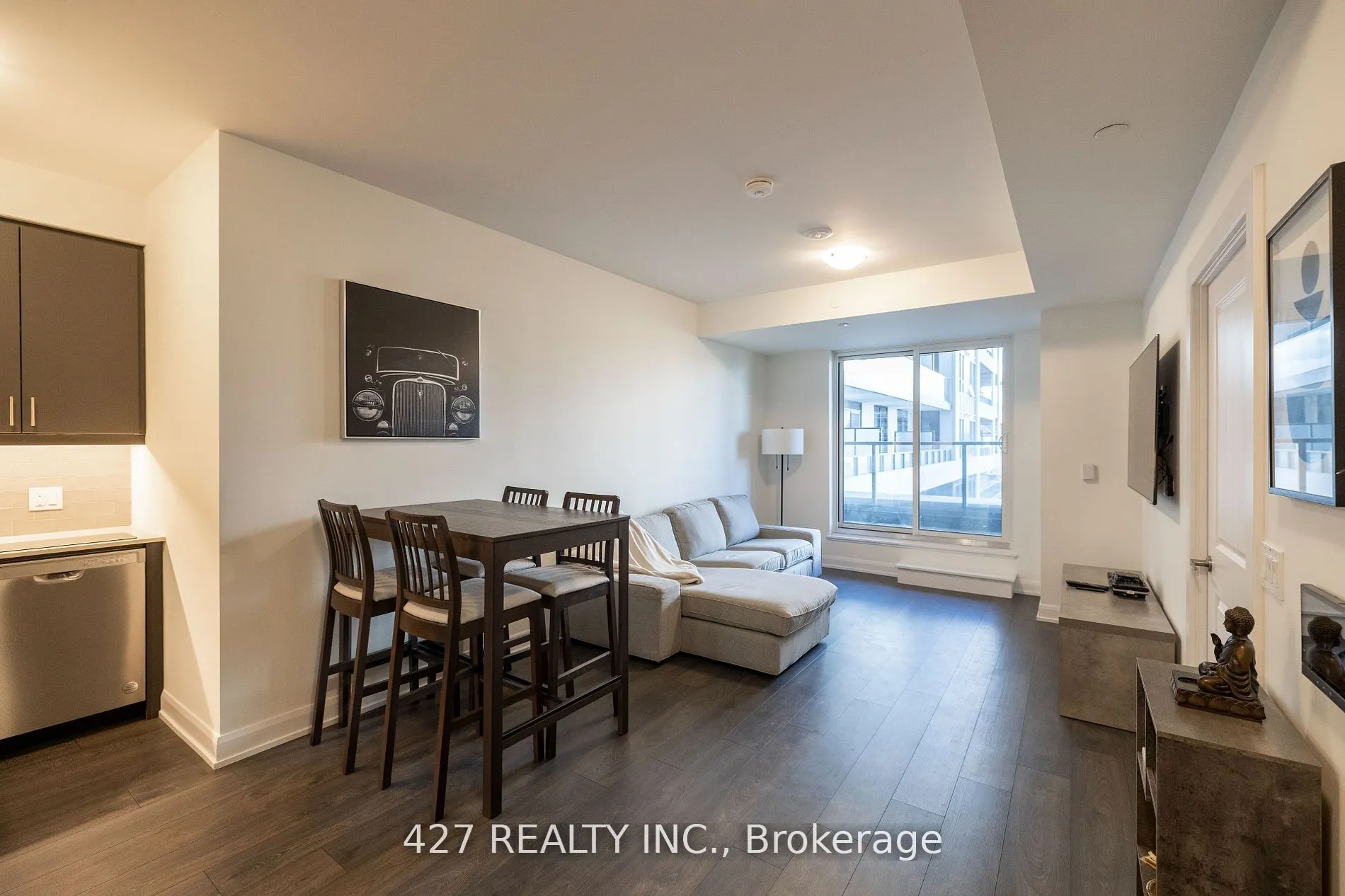 3220 William Coltson Ave Avenue E #302