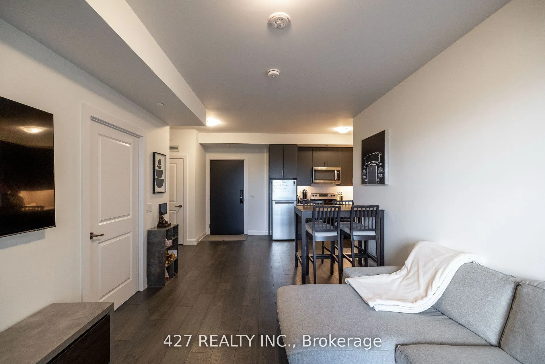 3220 William Coltson Ave Avenue E #302