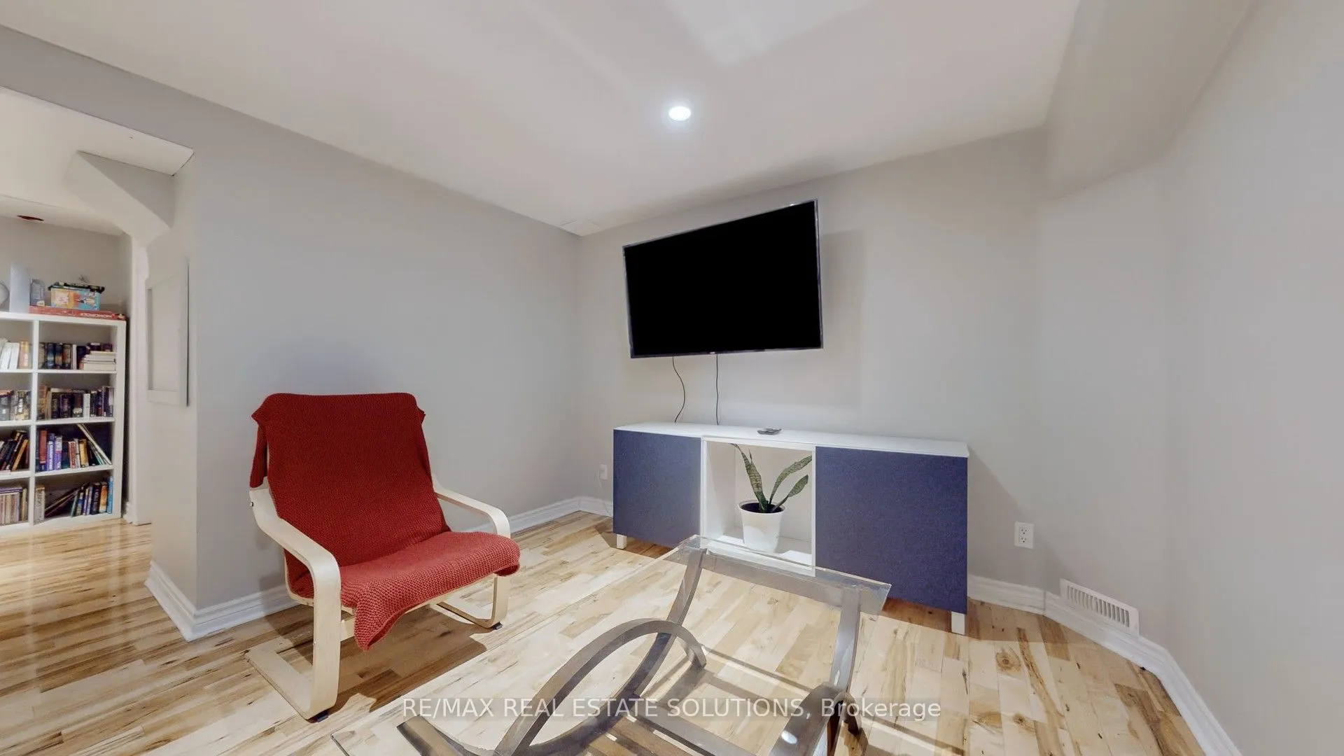 3081 Olympus Mews